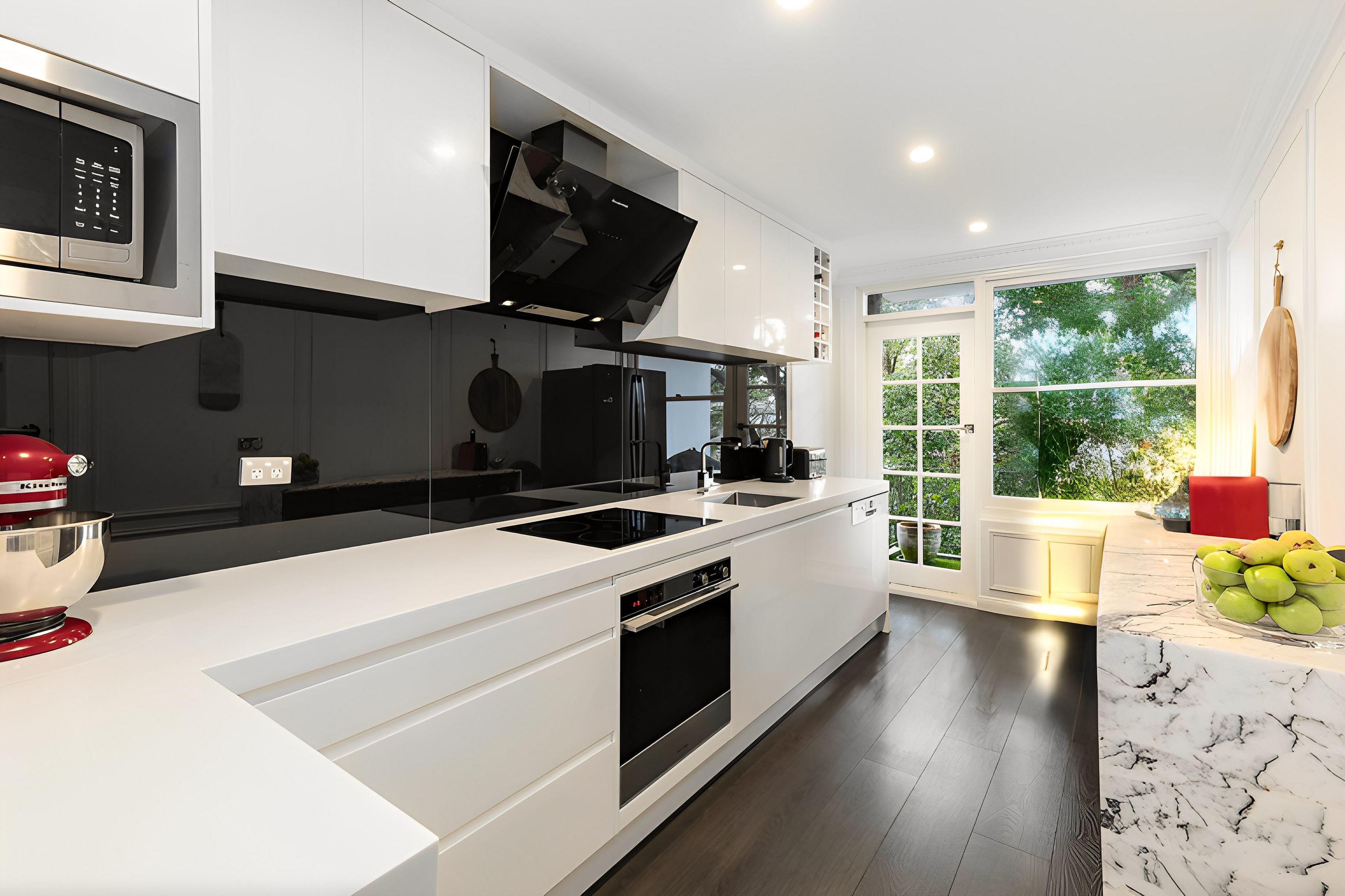 8/15 Pacific Highway, Wahroonga, NSW 2076