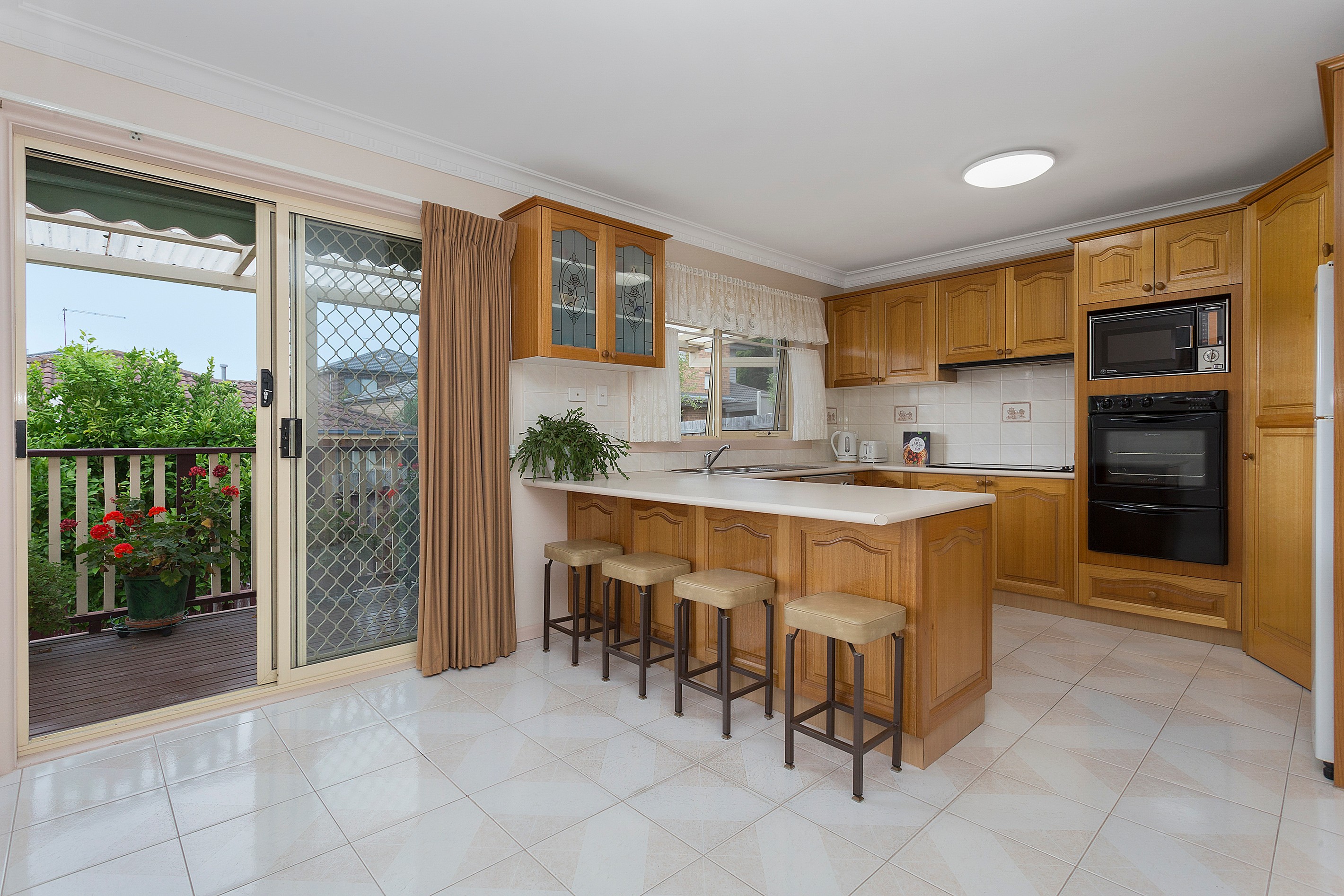 1/1 Emerald Street, Mount Waverley, VIC 3149