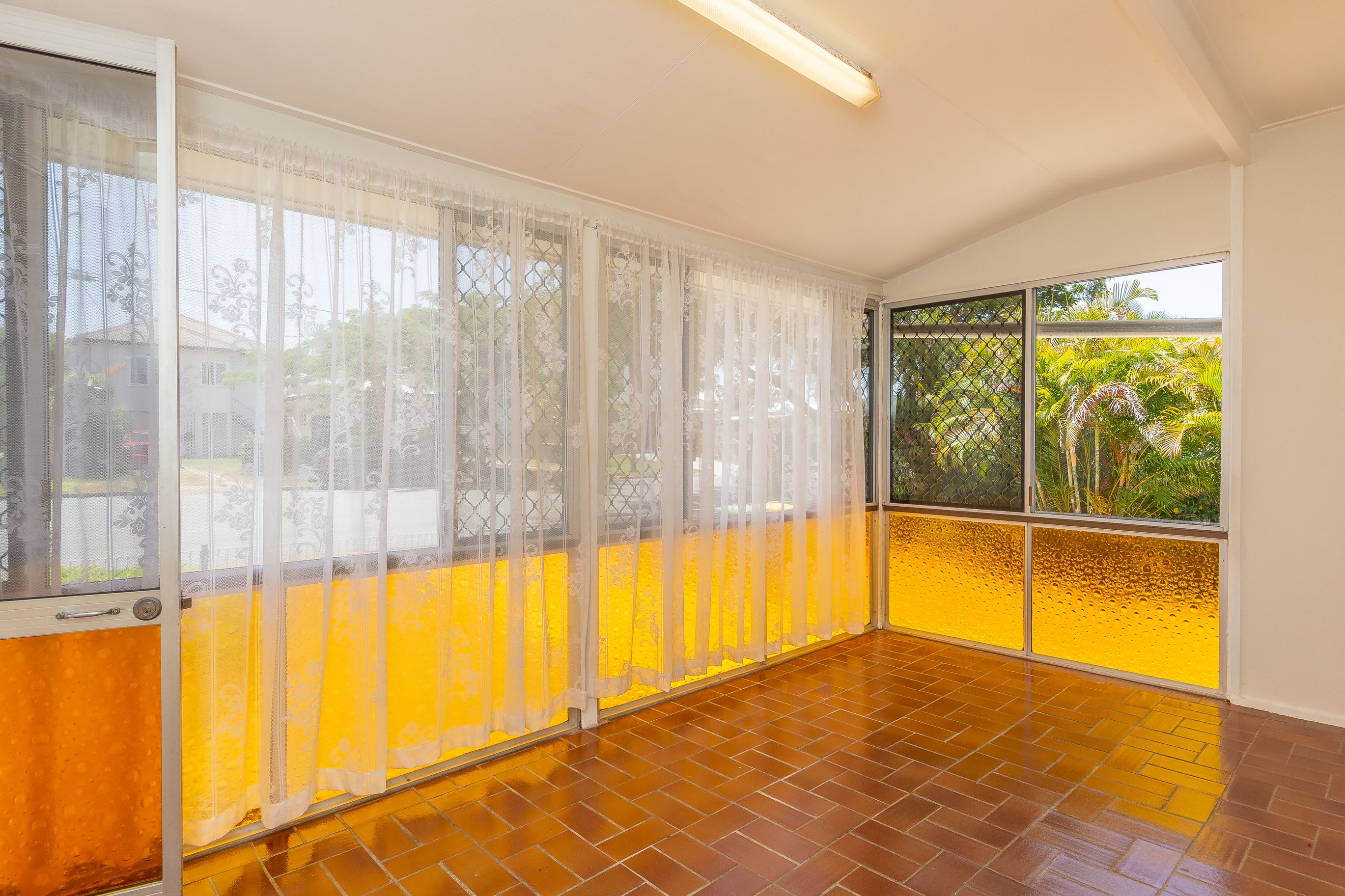 9 Hawthorne Street, Woody Point, QLD 4019