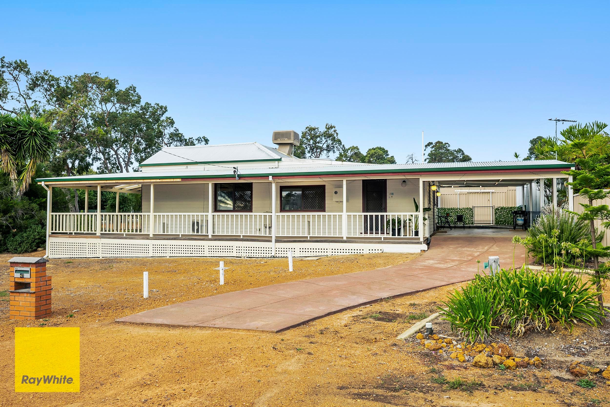 47 Lyndhurst Road, Kalamunda WA 6076