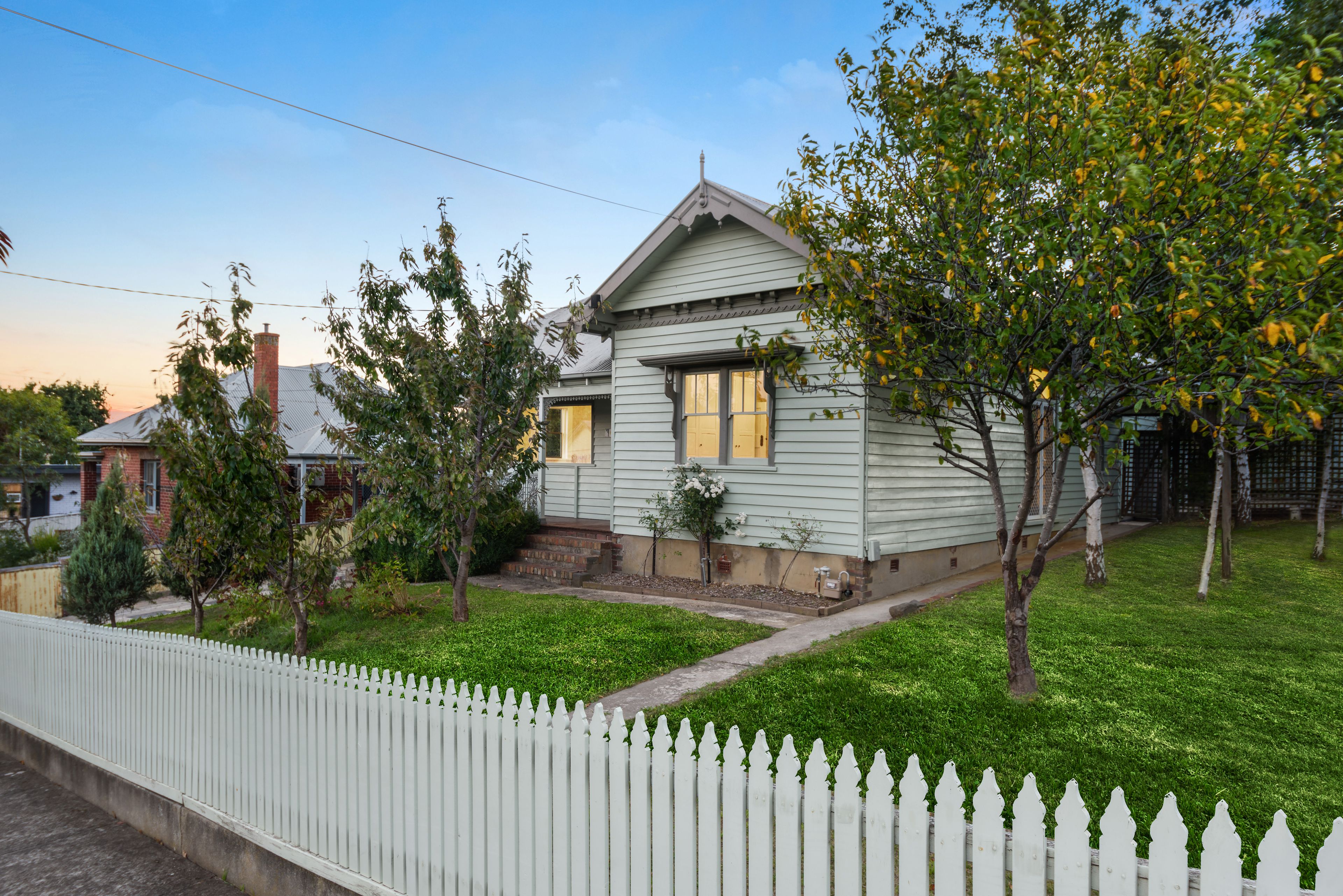 607 Peel Street North, Black Hill, VIC 3350
