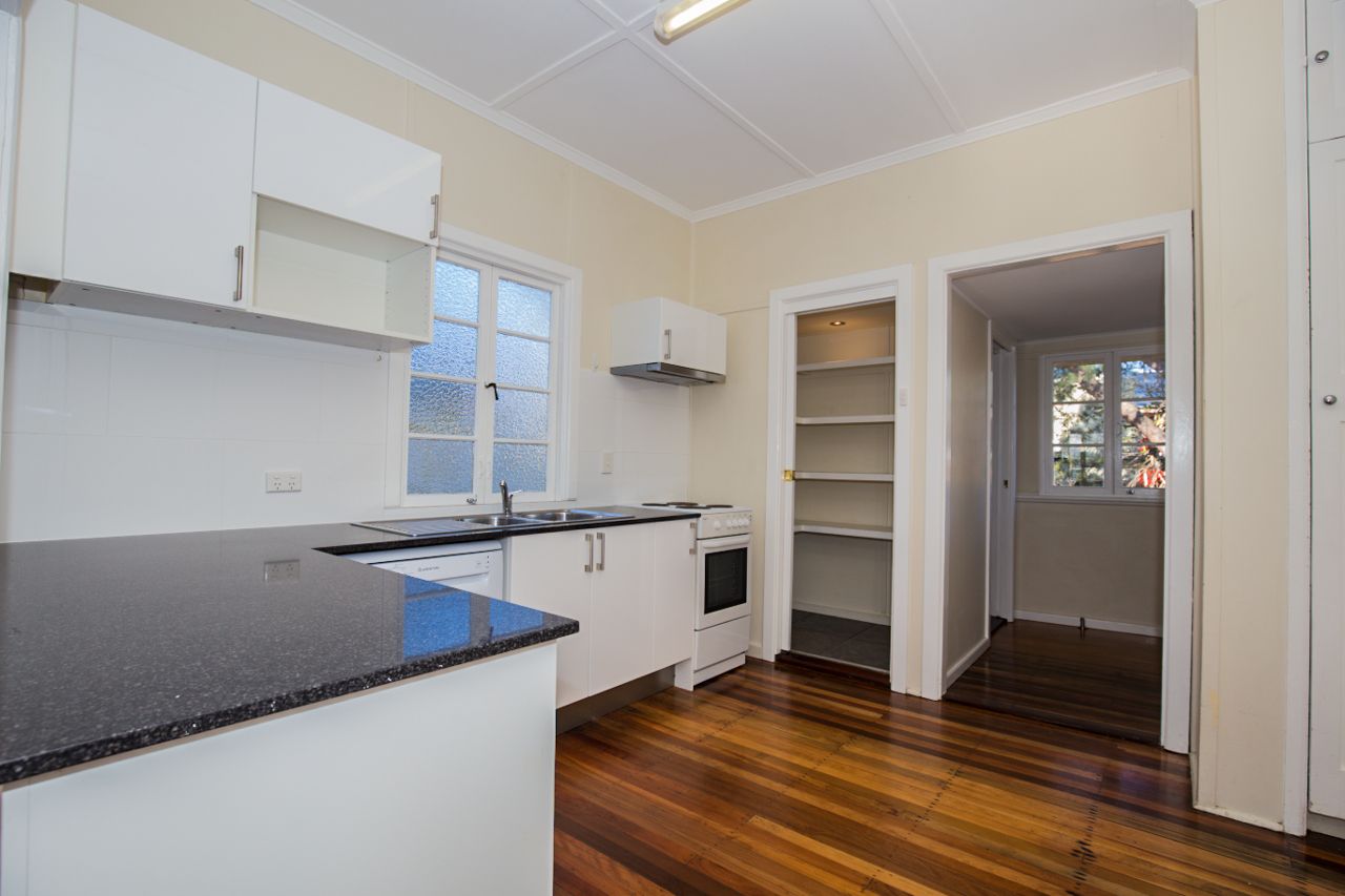 18 Leeds Street, Rocklea, QLD 4106