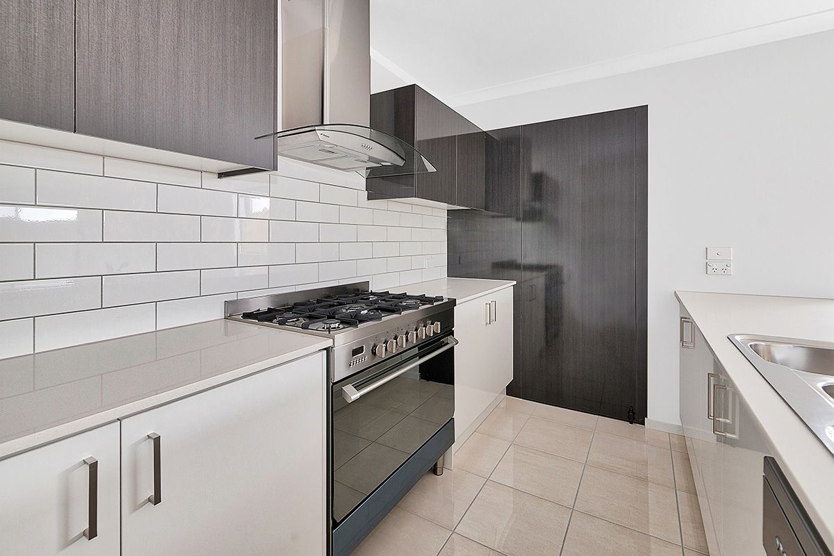 24 Tara Boulevard, Officer, VIC 3809