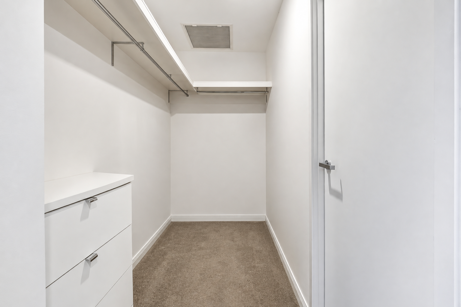 2210/3 Gibbon Street — photo 11 of 19