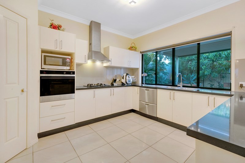 7 Doncaster Place, Forest Lake, QLD 4078