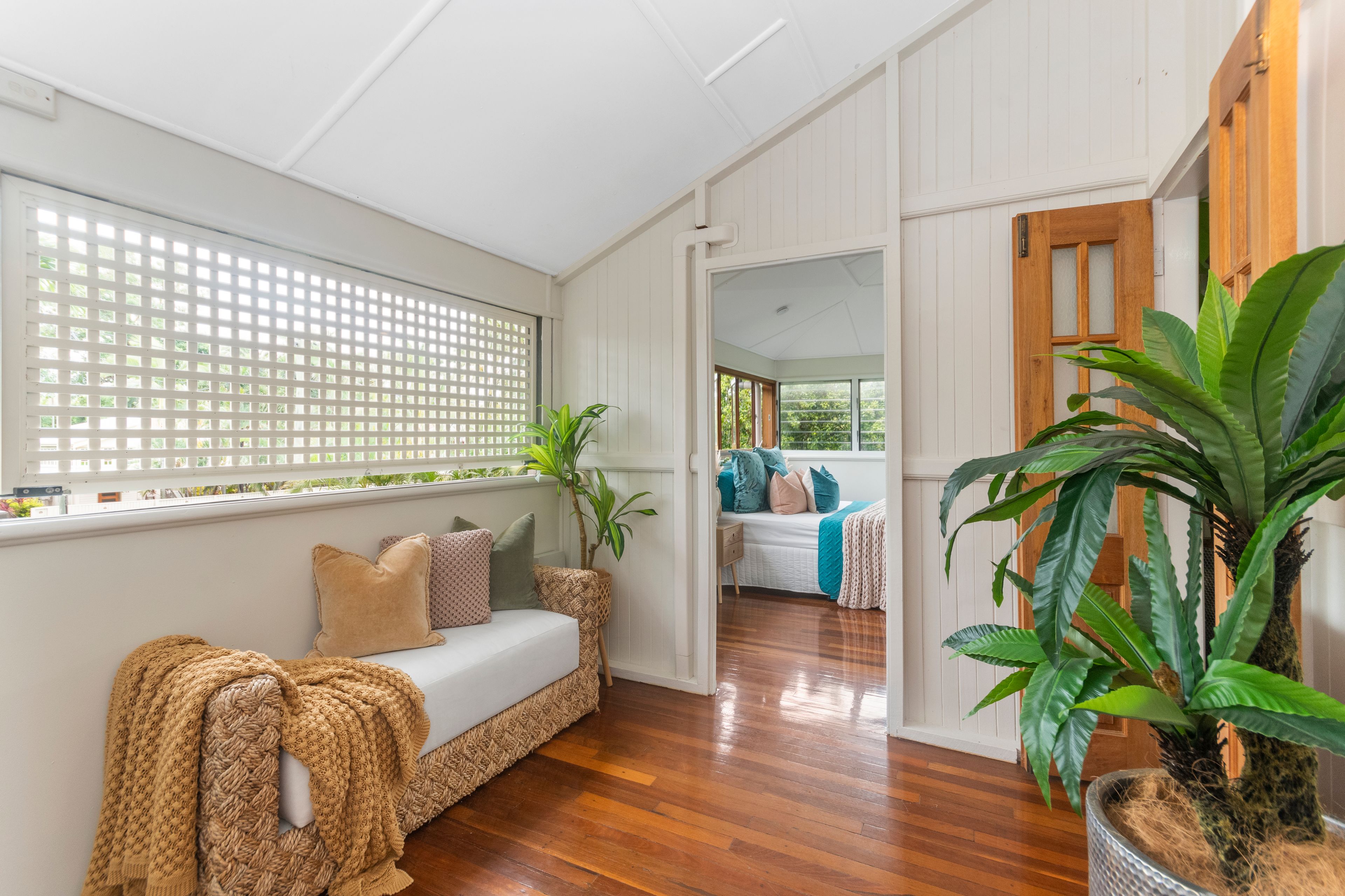 16 Sooning Street, Hermit Park, QLD 4812