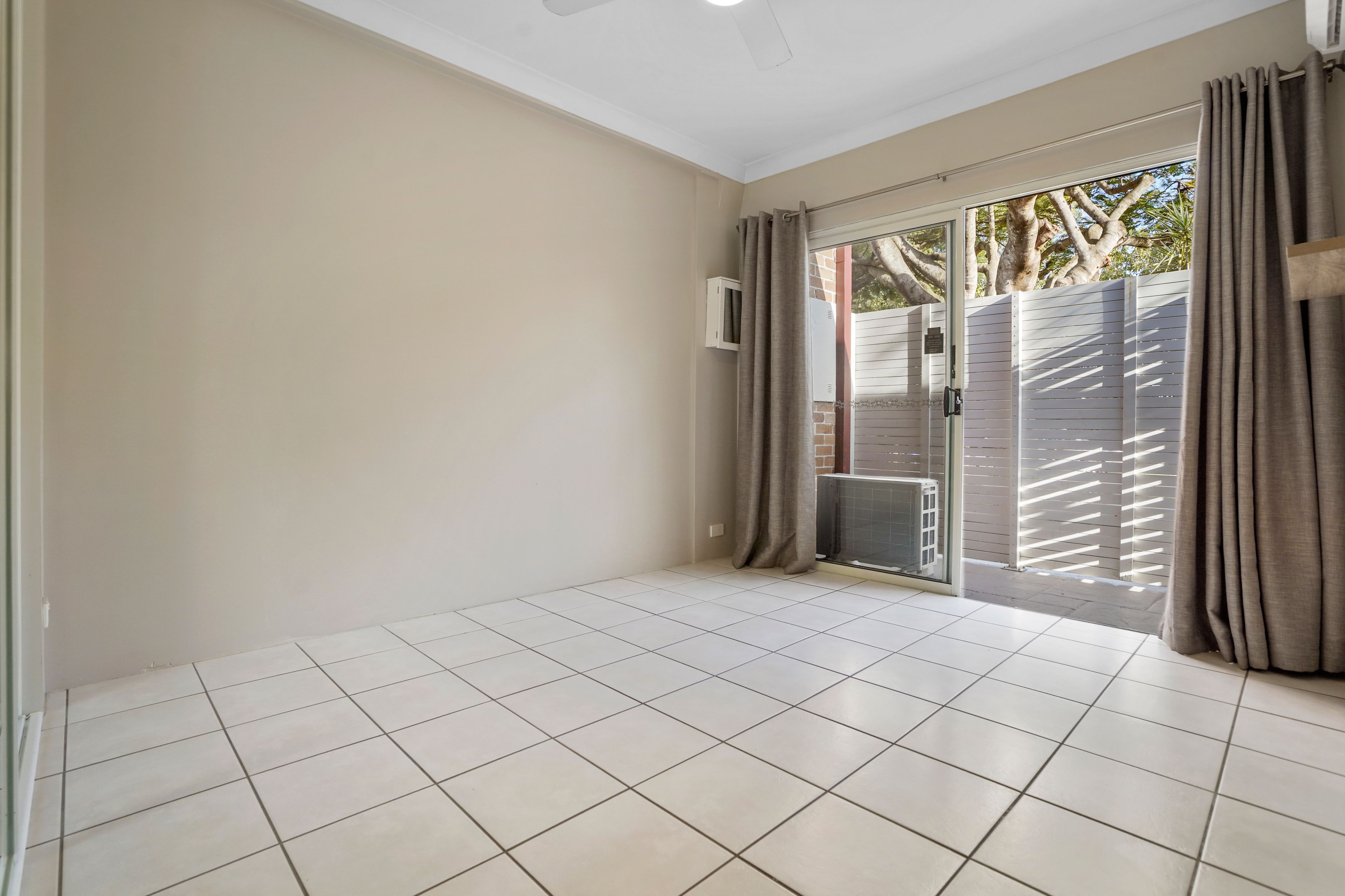 1/15 Azalea Avenue — photo 10 of 25