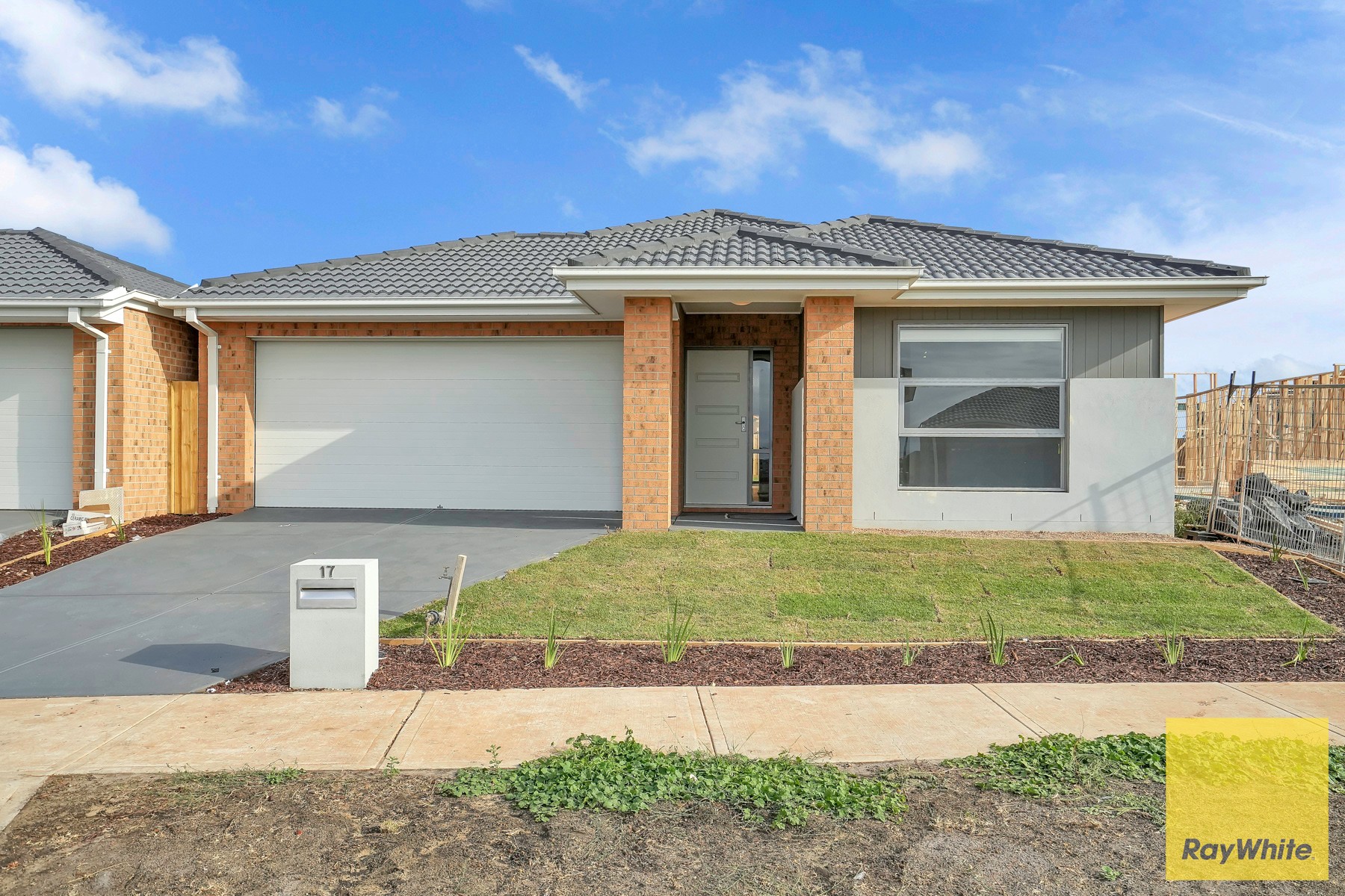17 TAMWORTH Drive, Rockbank, VIC 3335