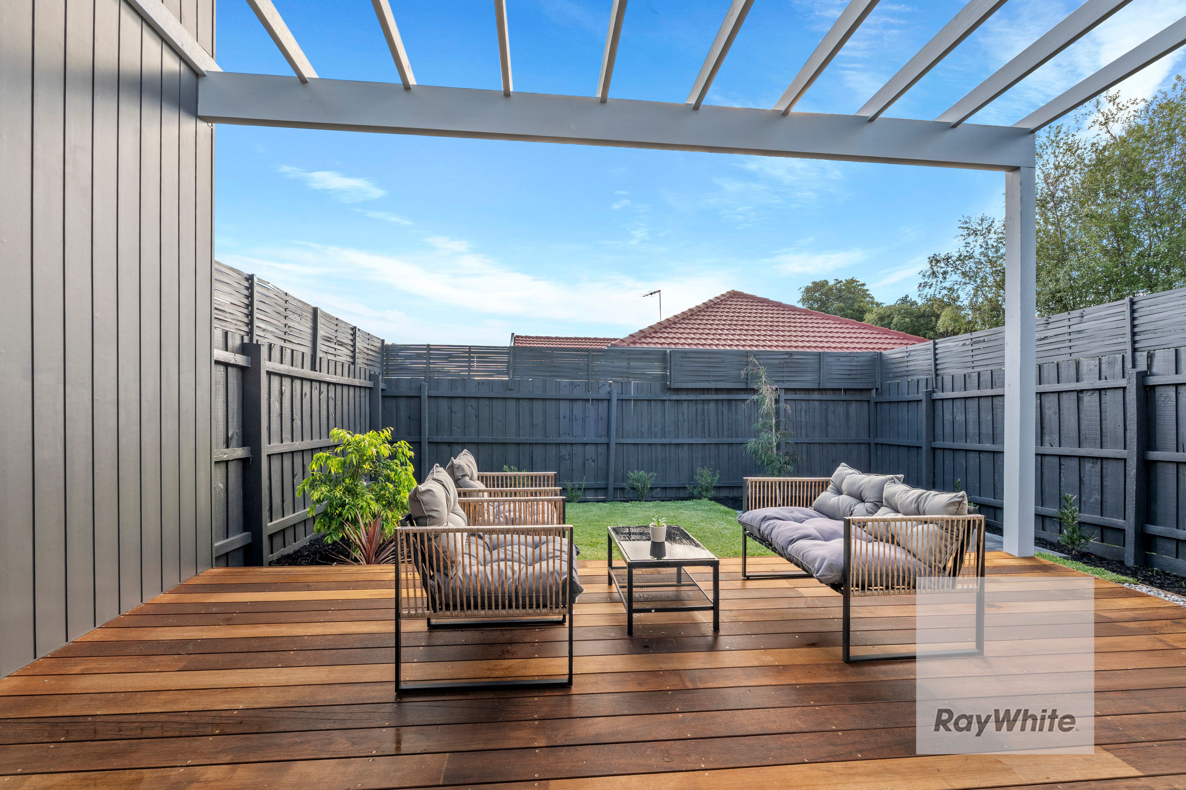 13 Doidge Street — photo 11 of 13