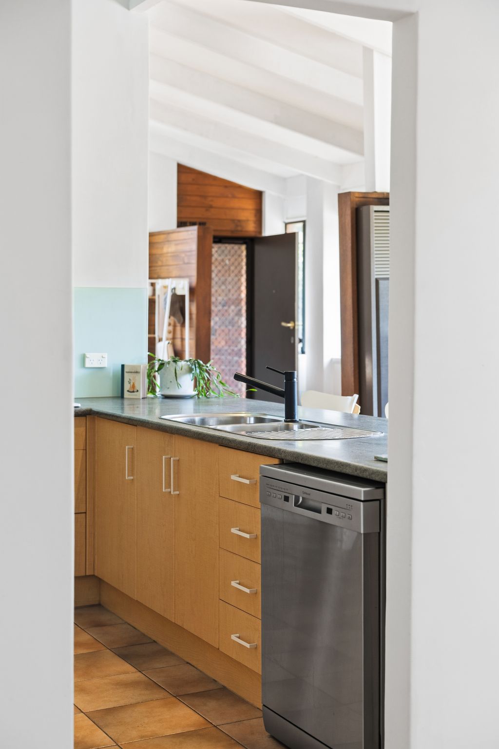 565 Milne Road — photo 8 of 20