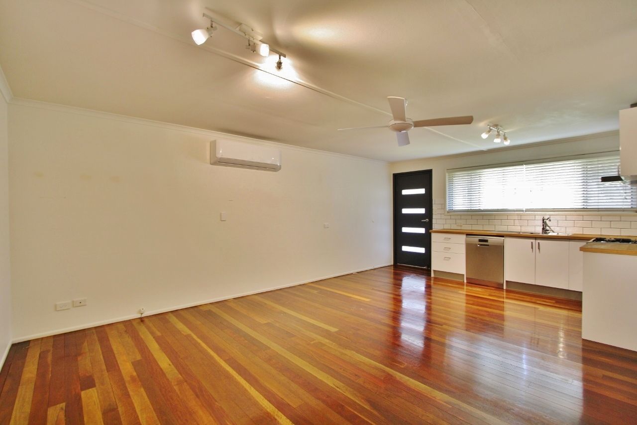 4/3 Honeysuckle Street, Mansfield, QLD 4122