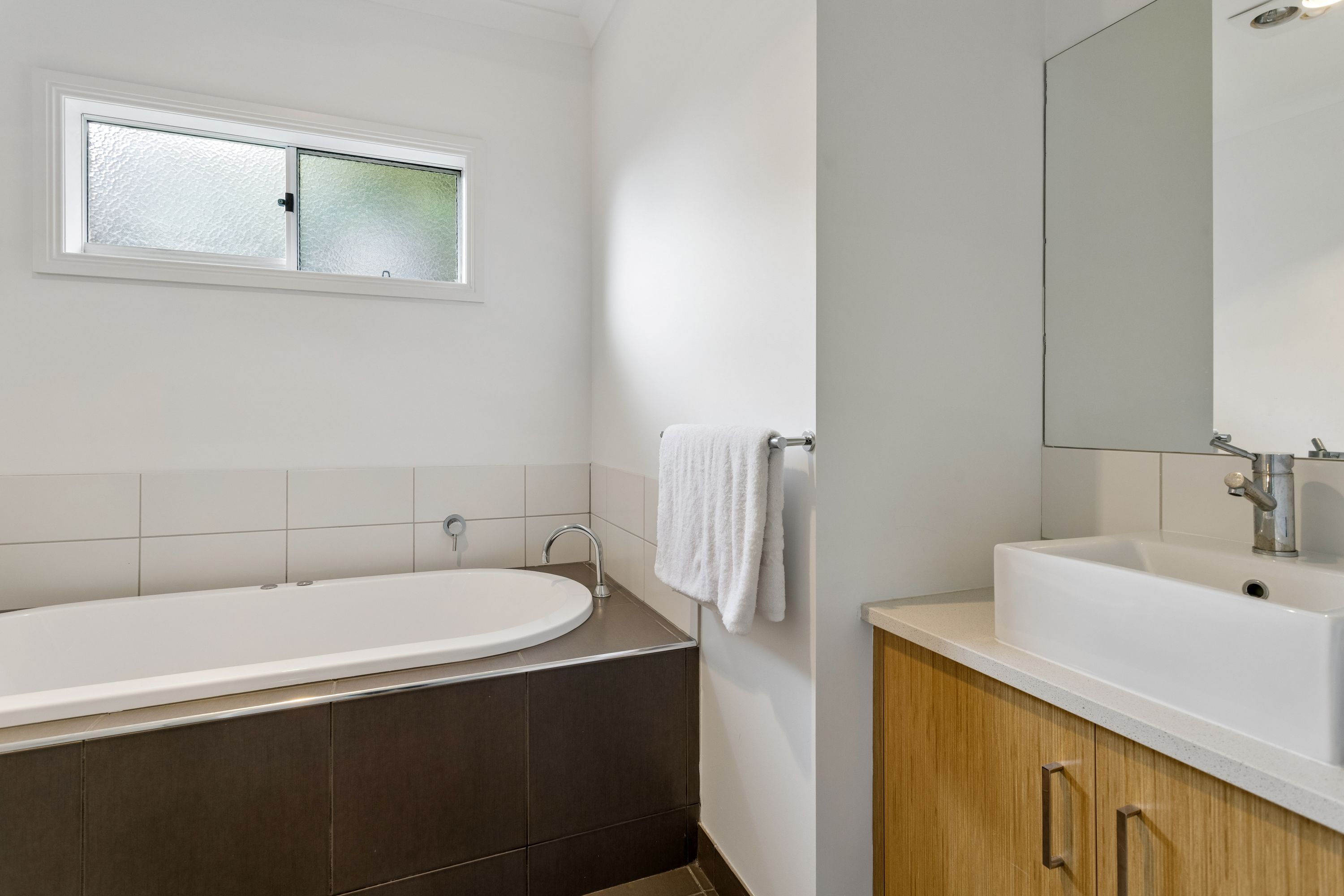 52 Raymond Street — photo 3 of 9