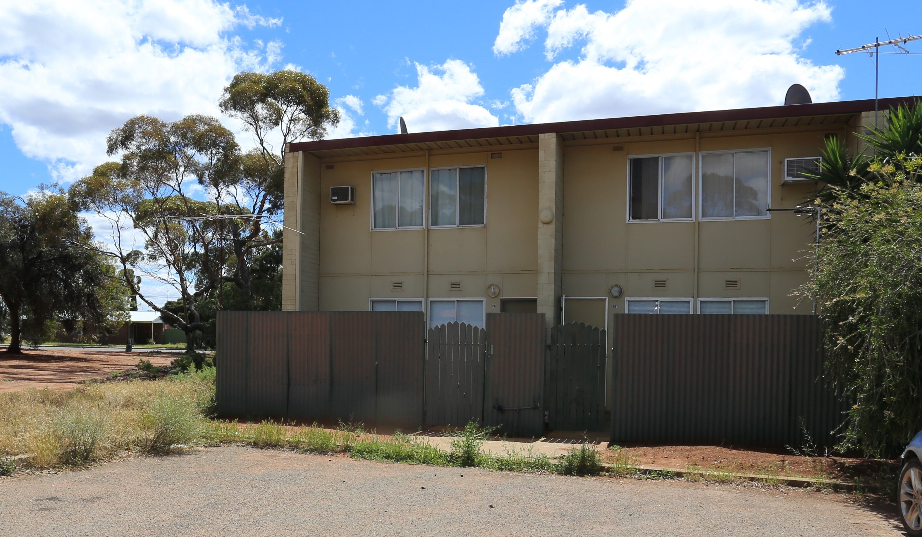 9G Hakea Street — photo from Ray White Kambalda