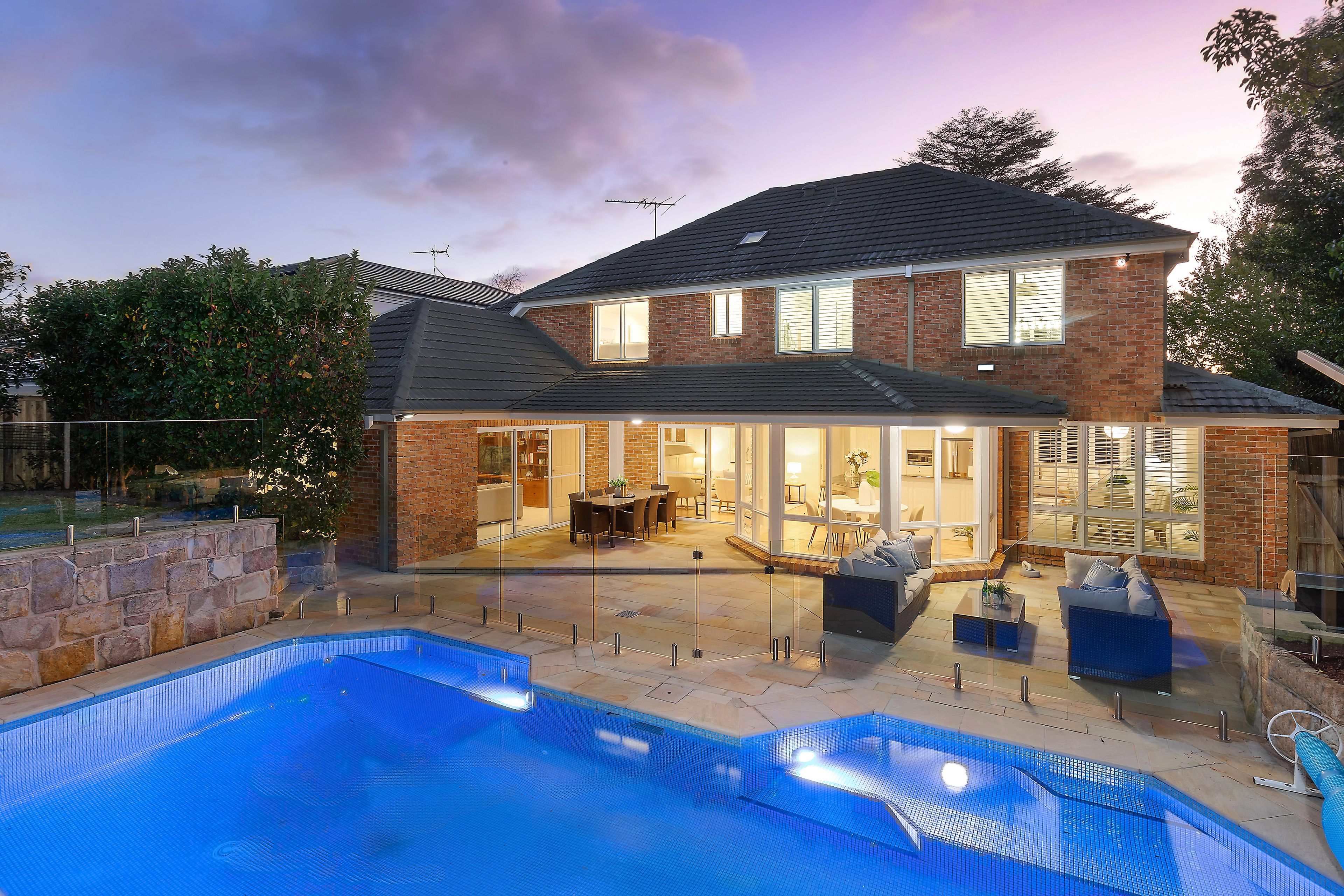 19 Warrabina Avenue, St Ives, NSW 2075