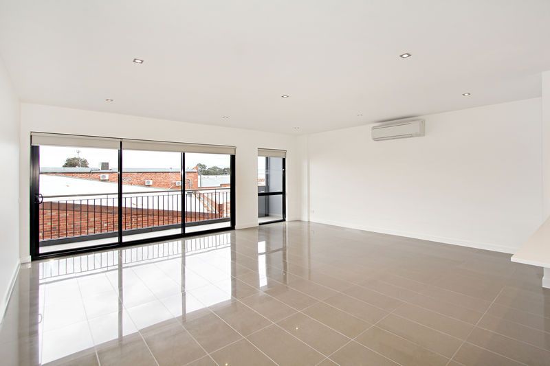 2/299-301 Huntingdale Road, Oakleigh, VIC 3166