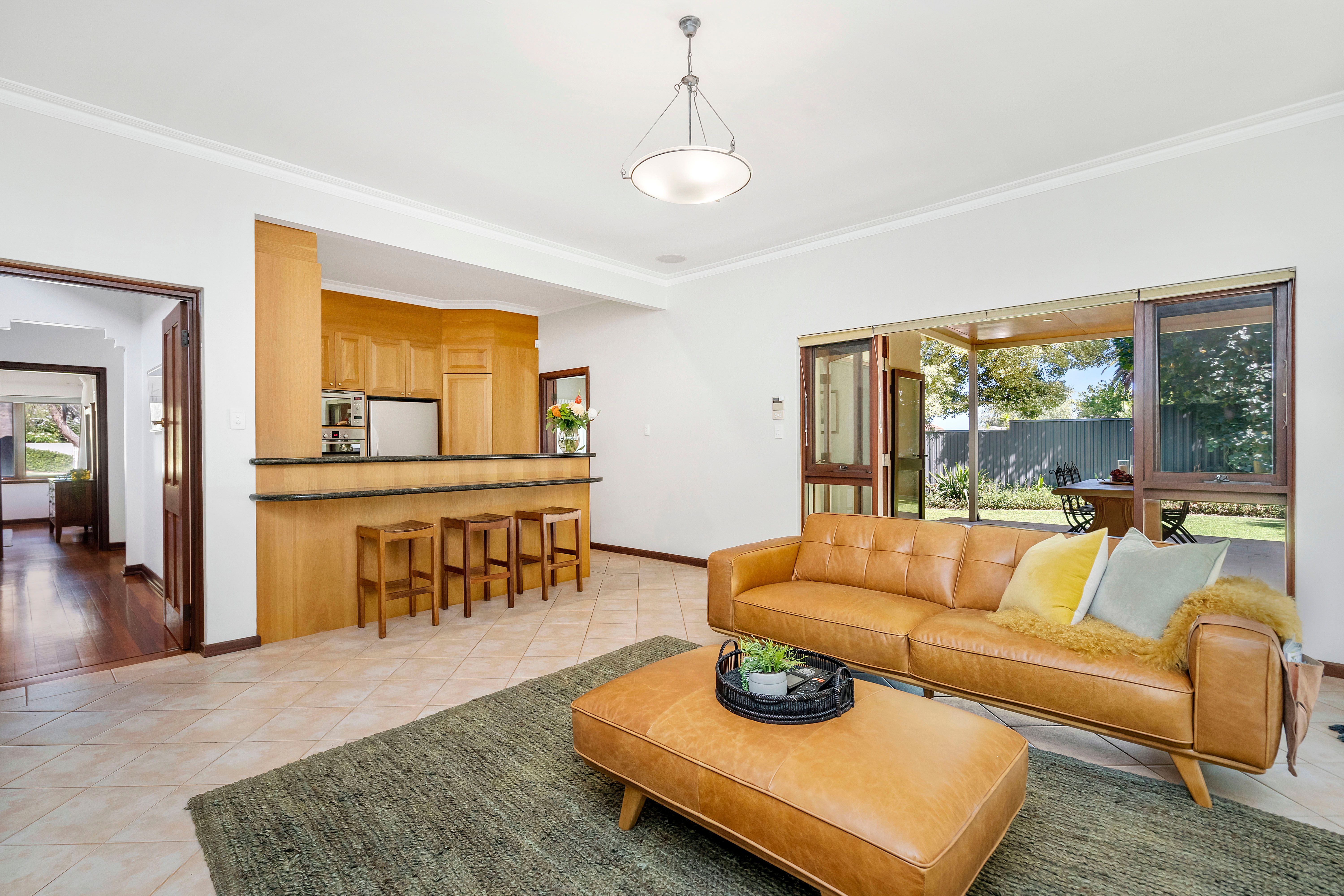 8 Kingsland Avenue, City Beach, WA 6015