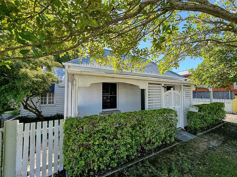 71 Darling Street East, Sadliers Crossing QLD 4305