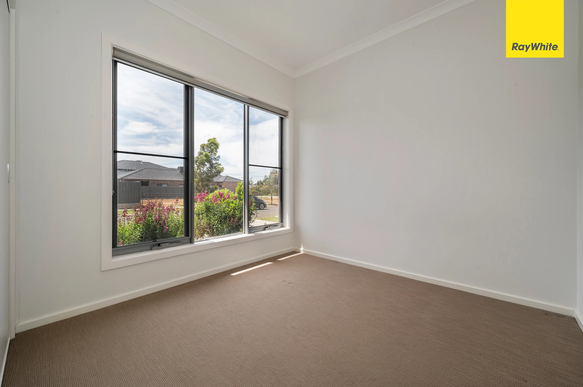 4 Oaky Crescent, COBBLEBANK, VIC 3338