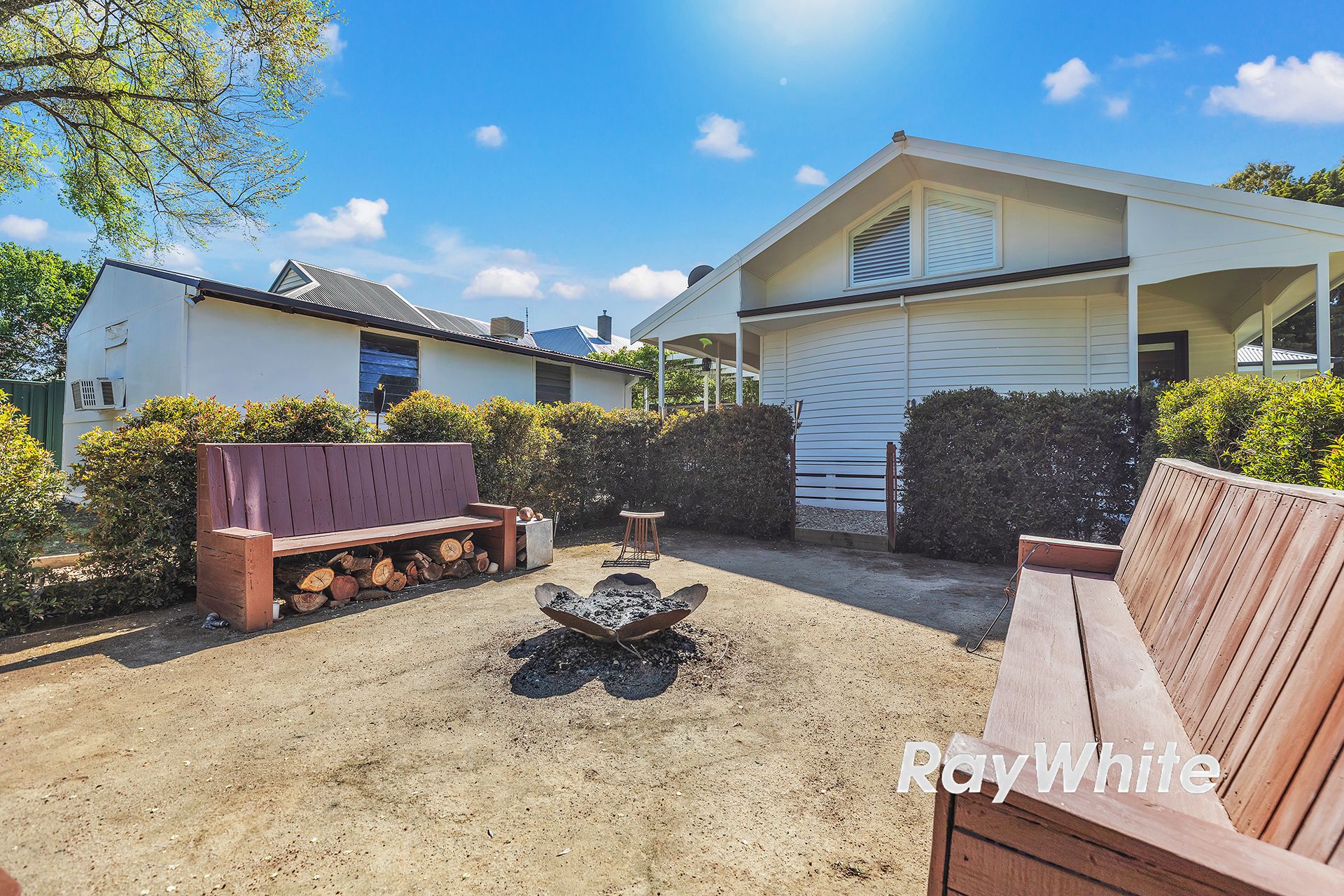 37 Hopwood Street — photo from Ray White Echuca