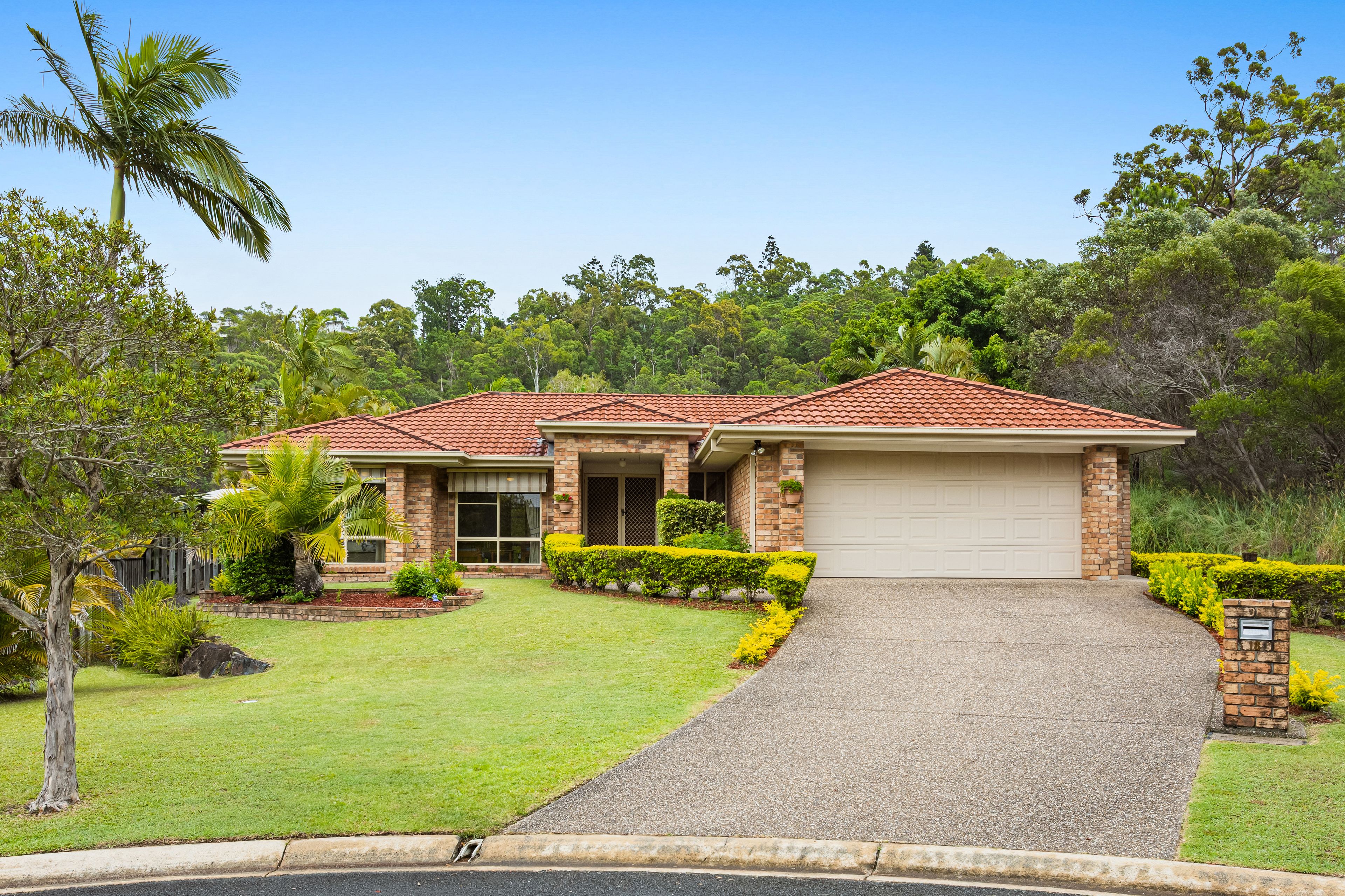 18 Equador Court, Pacific Pines, QLD 4211