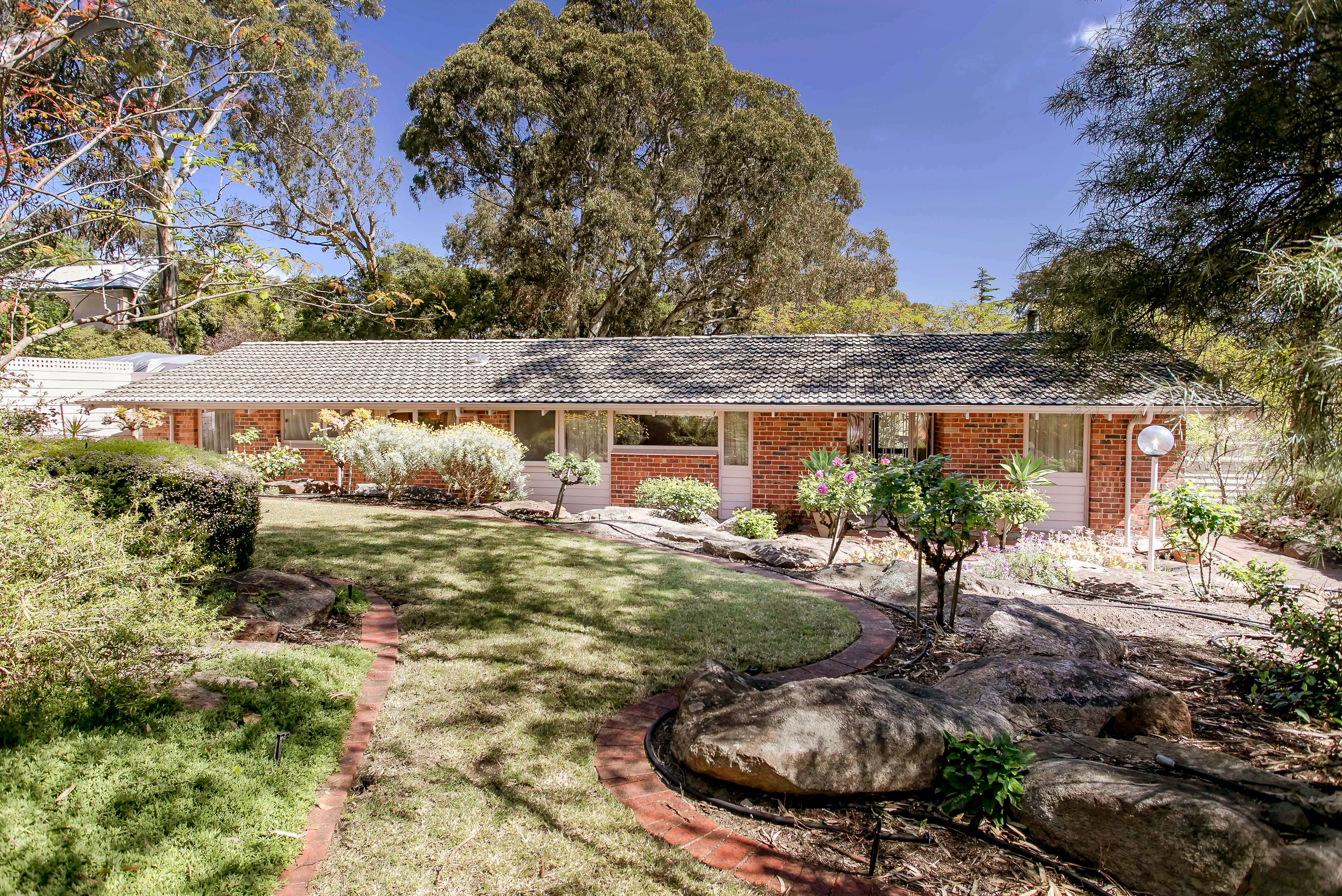 1 Pine Grove, Belair SA 5052