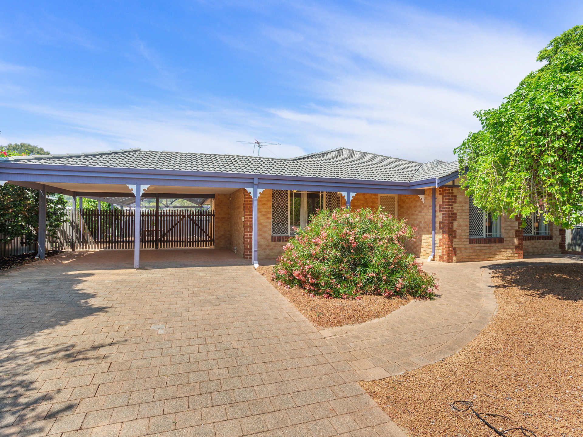 12 Boyd Close, South Guildford, WA 6055
