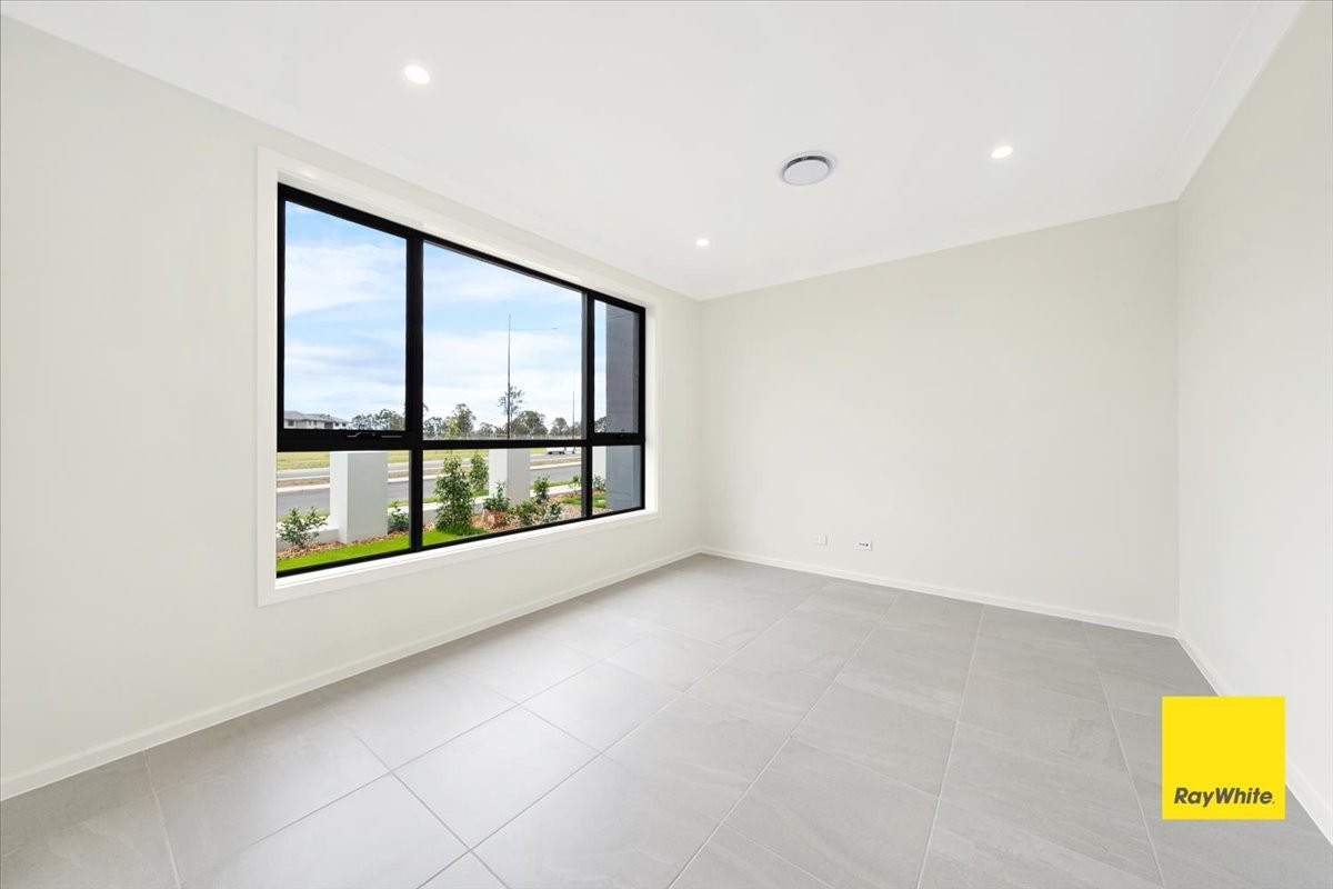 17 Charles Tompson Boulevard, Marsden Park, NSW 2765