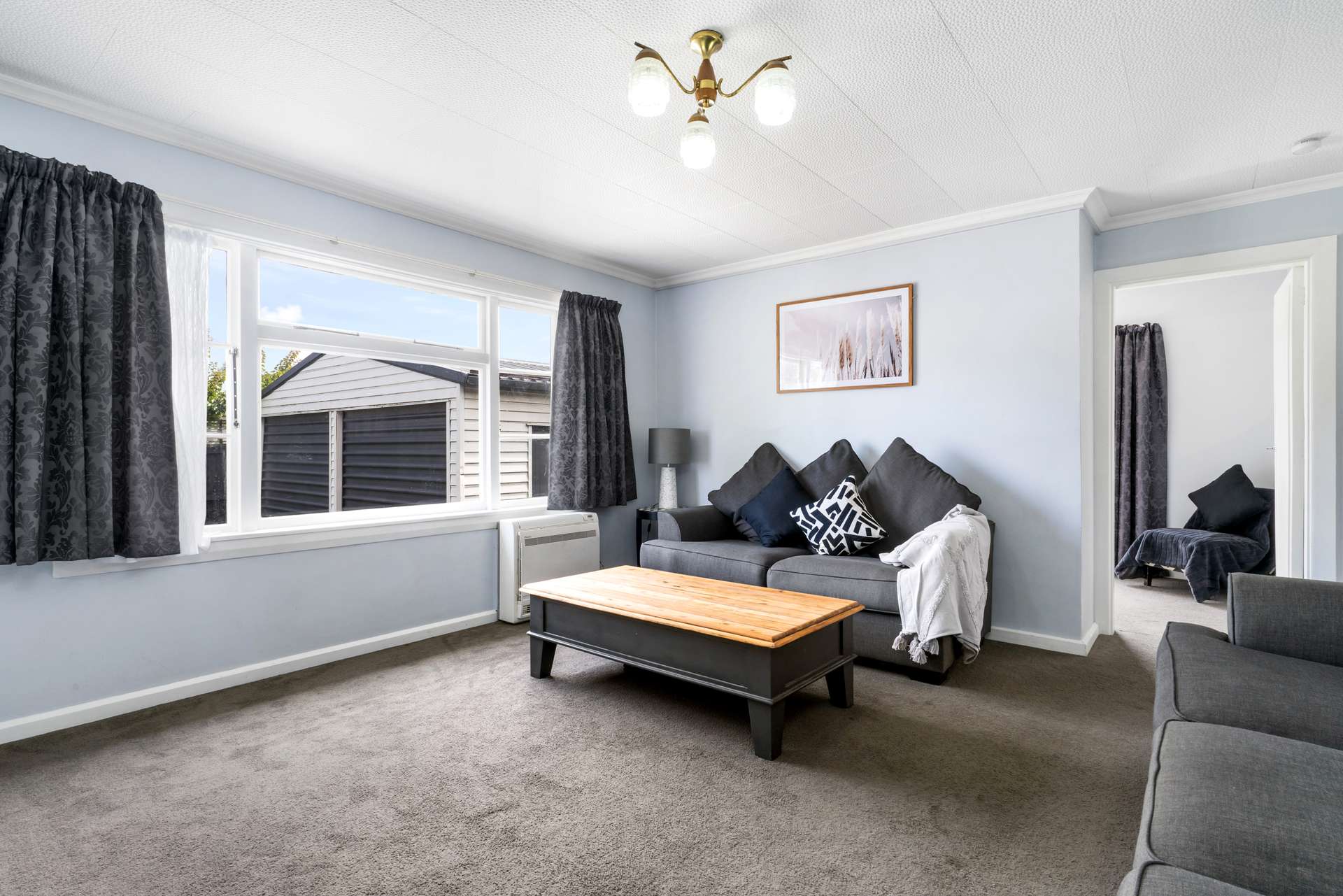 12 Goldsmith Place photo 2