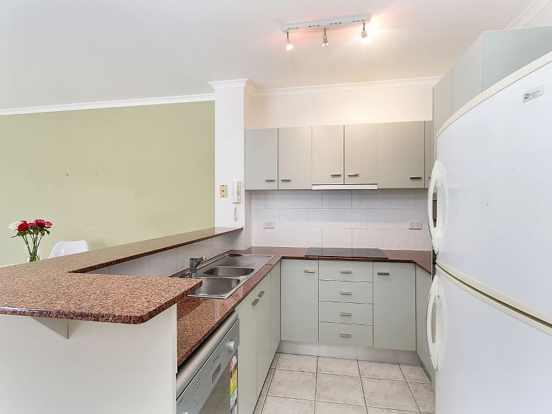9/25-27 Digger Street, Cairns North, QLD 4870