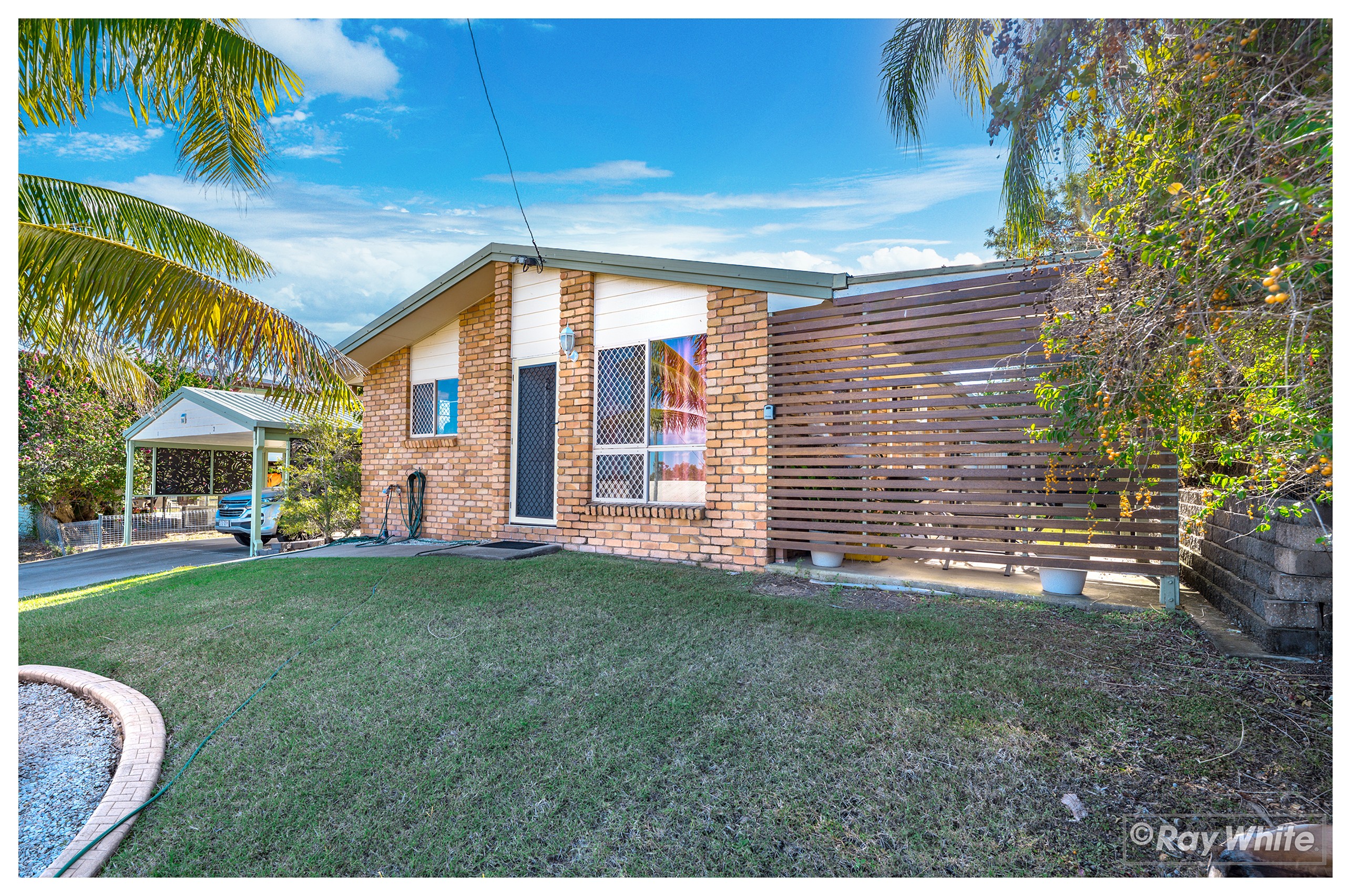 1&2/8 Poole Street, Kawana, QLD 4701