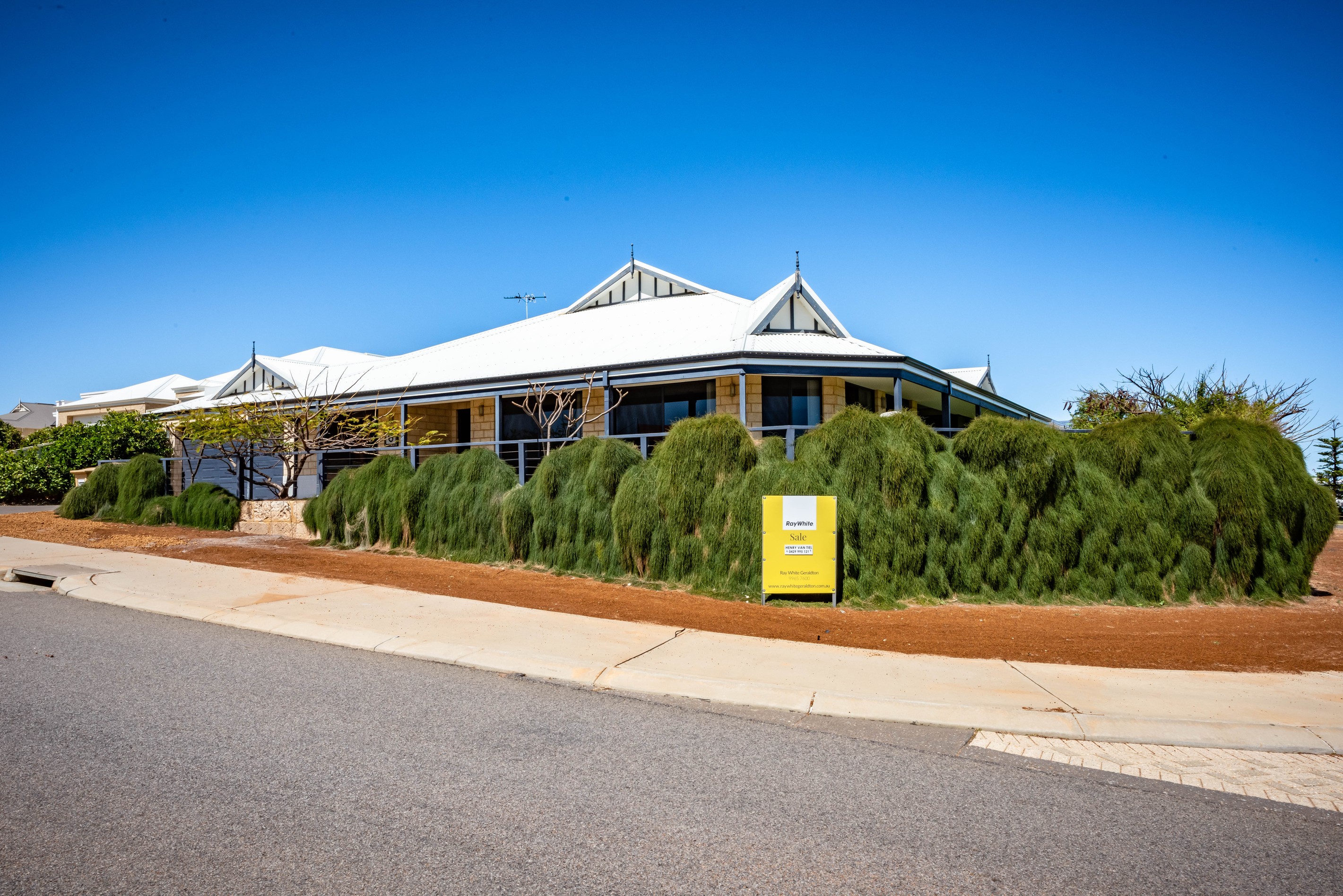 6 Neptune Corner, Glenfield, WA 6532