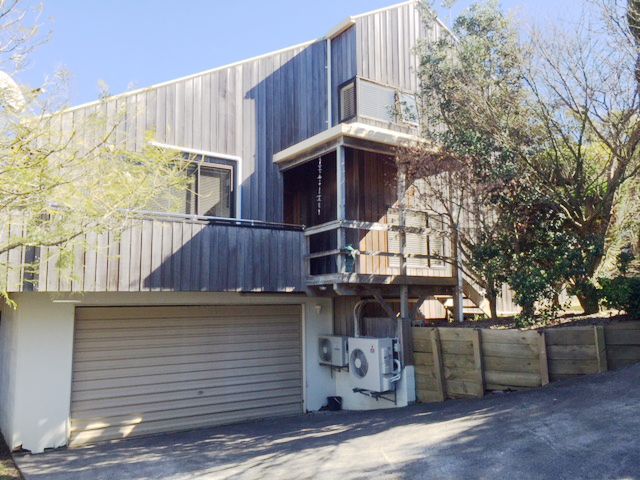 11A Cambric Place, Botany, Auckland