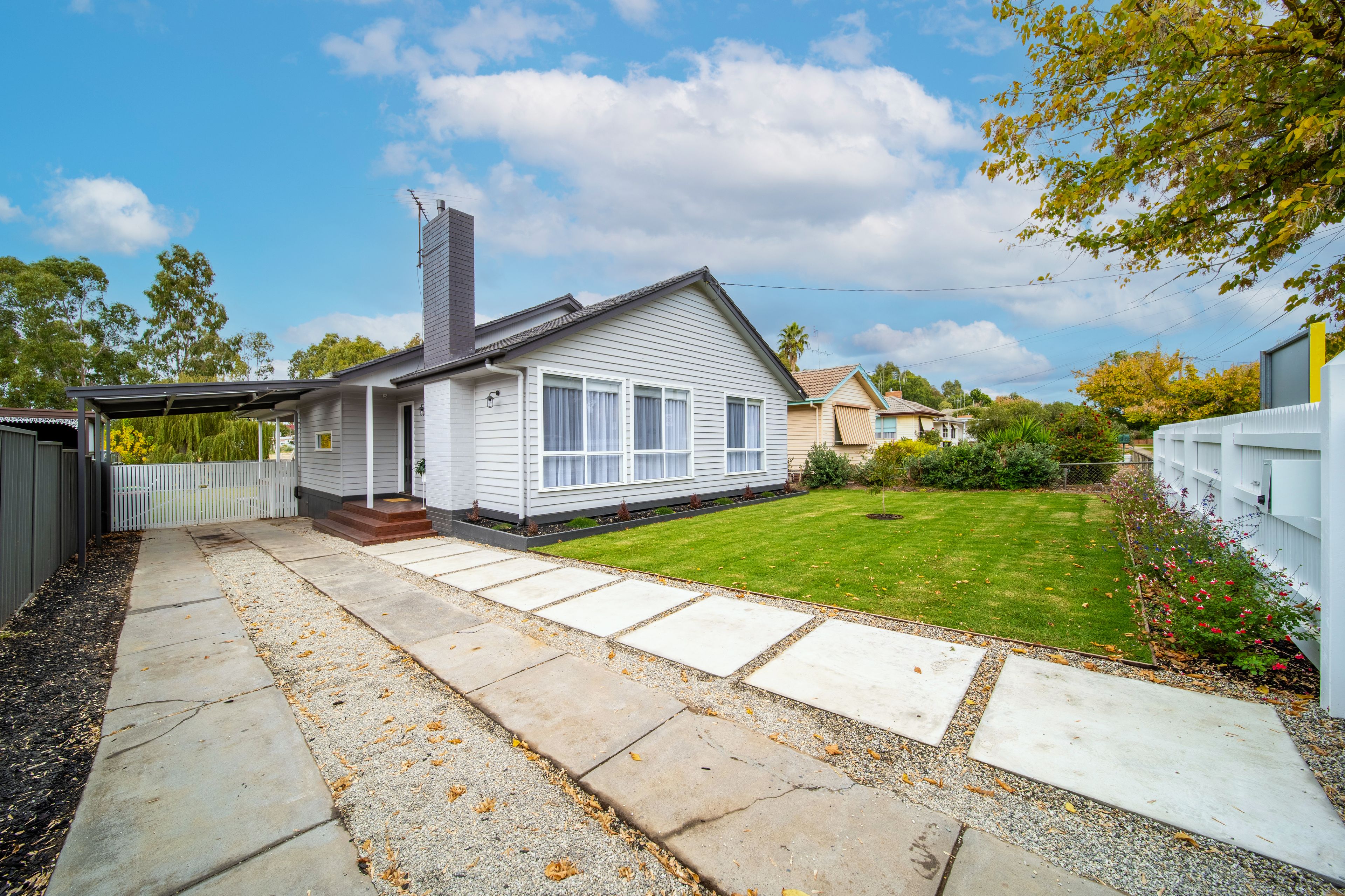 23 Mackenzie Street West, Golden Square, VIC 3555