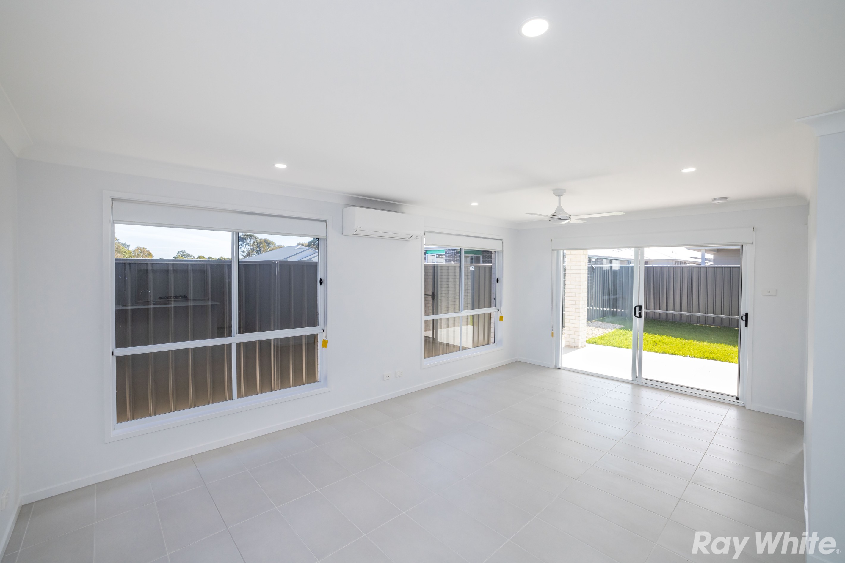2/12 Riviera Street, Forster, NSW 2428