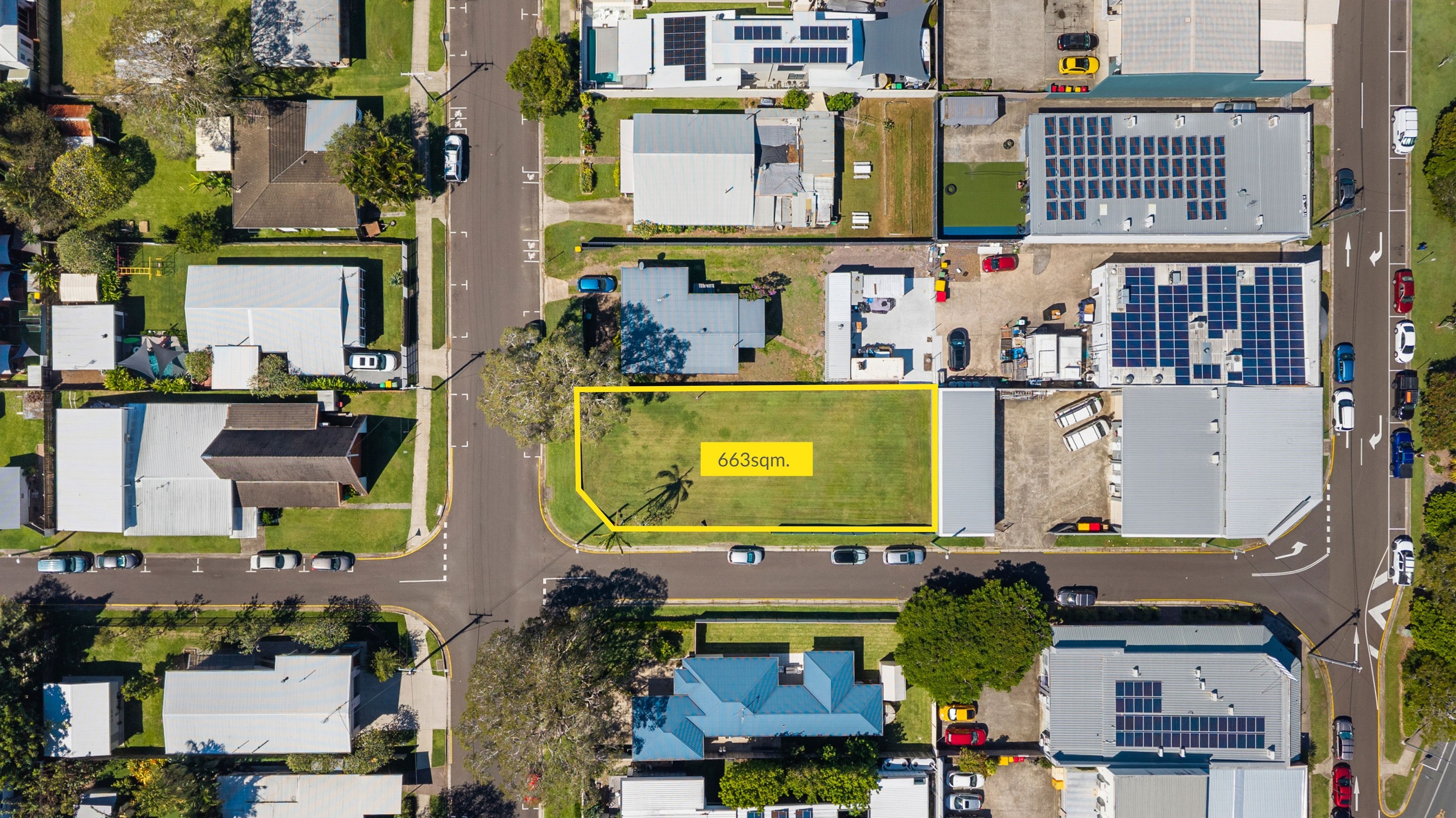 33 Hinkler Parade, Maroochydore, QLD 4558