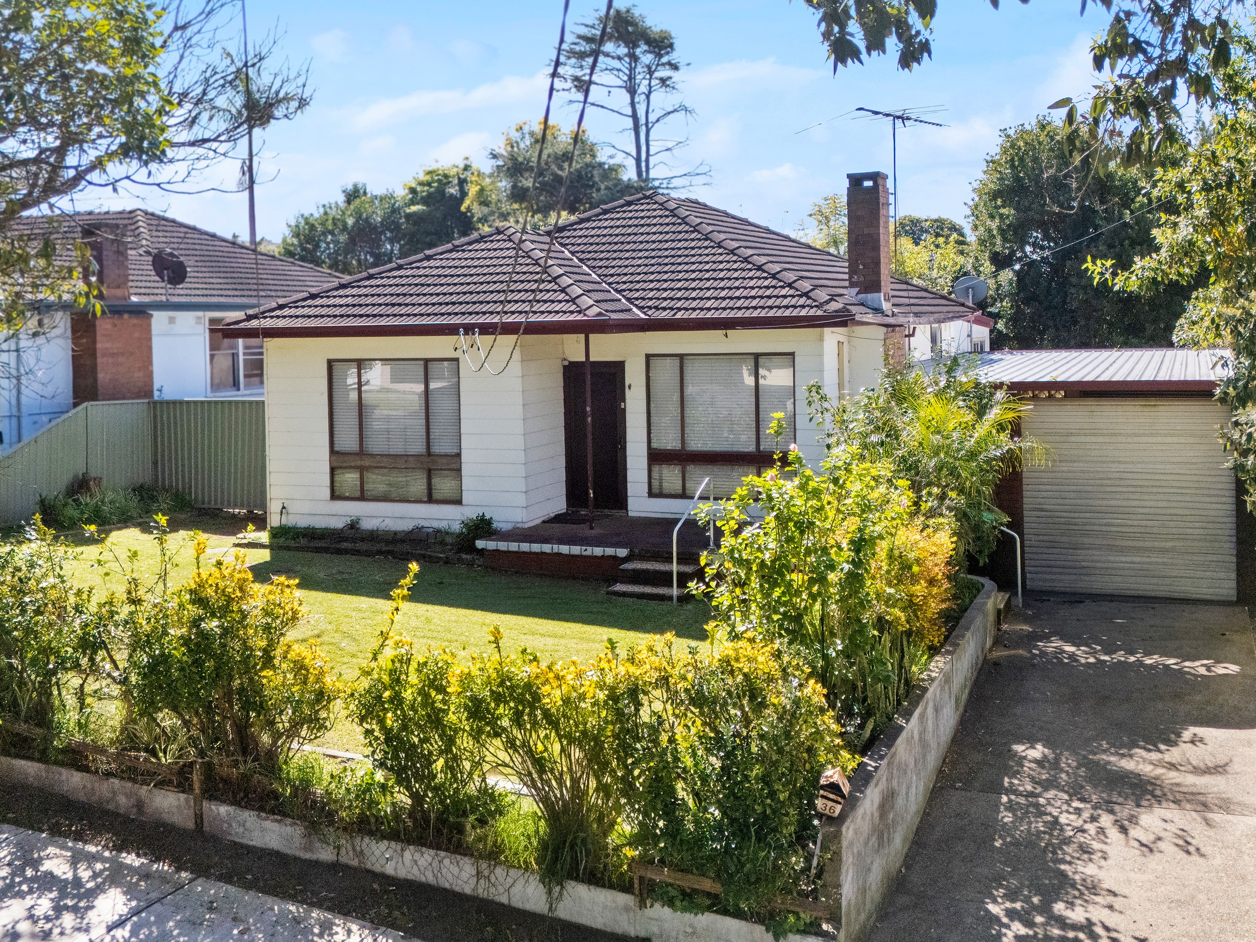 36 Lawrence Street, Peakhurst, NSW 2210