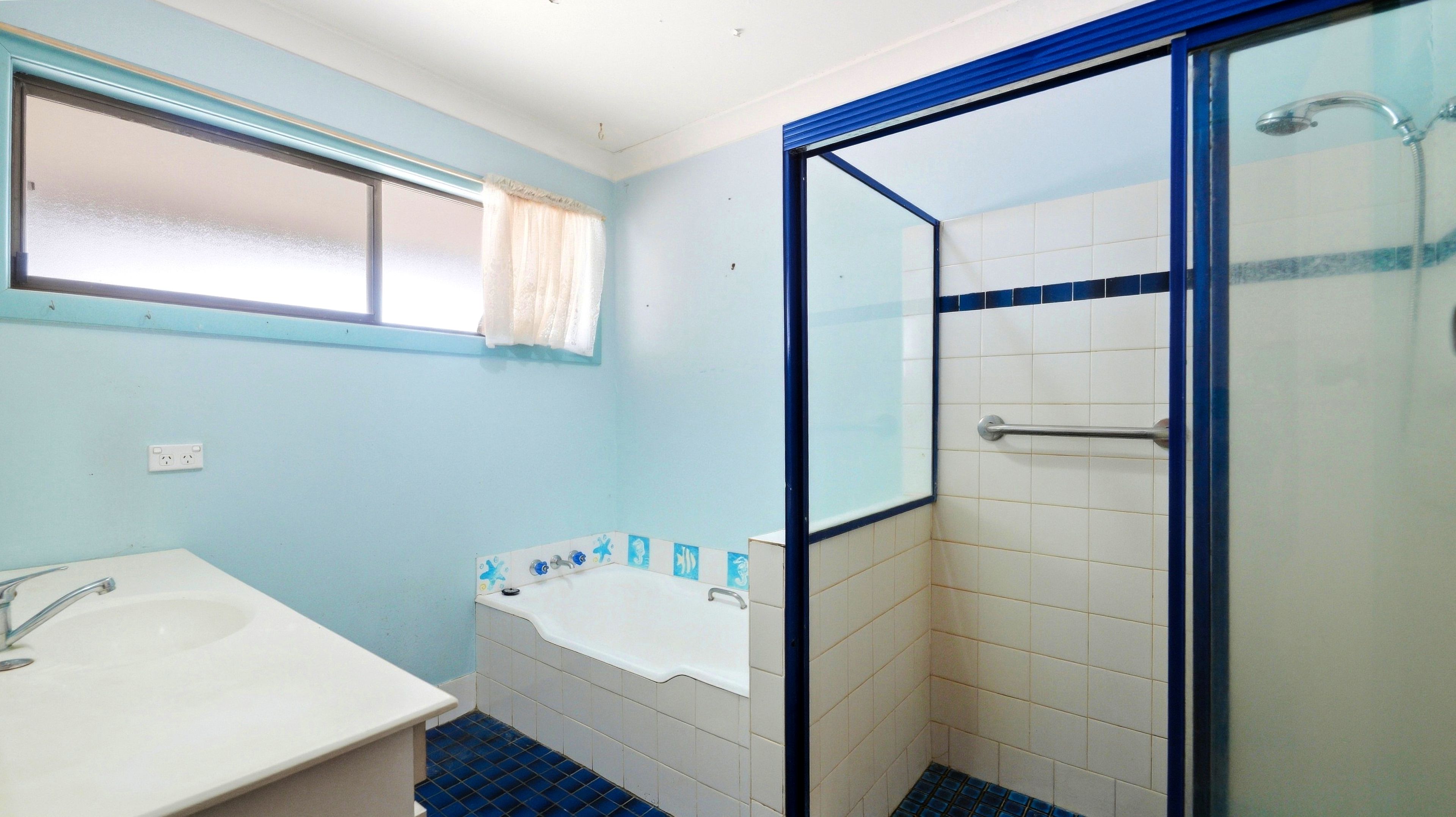62 Roberts Drive — photo 13 of 18