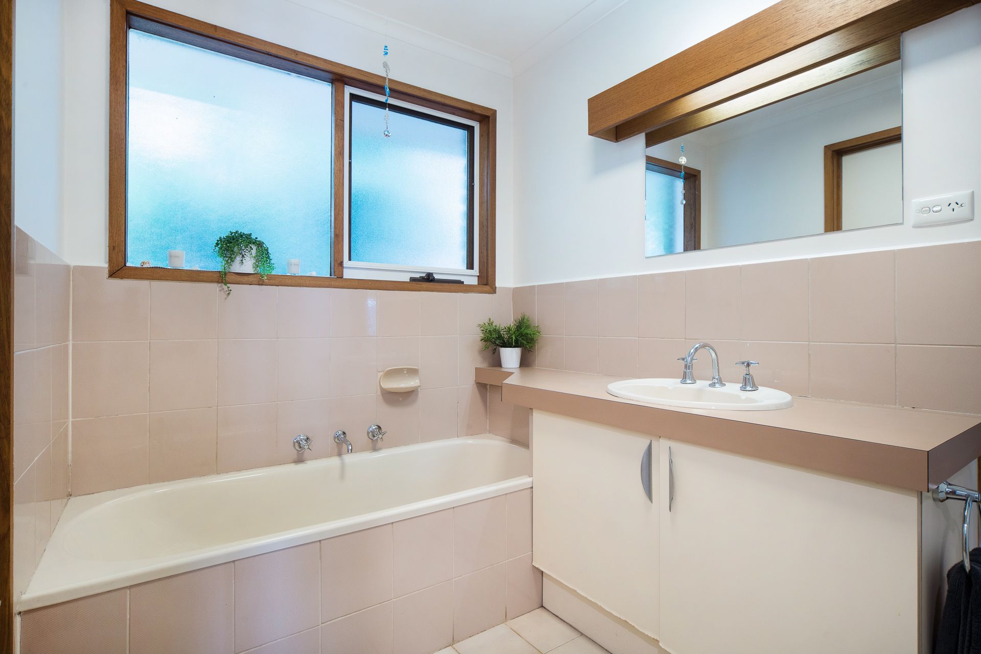 49 Eliza Drive — photo 12 of 18