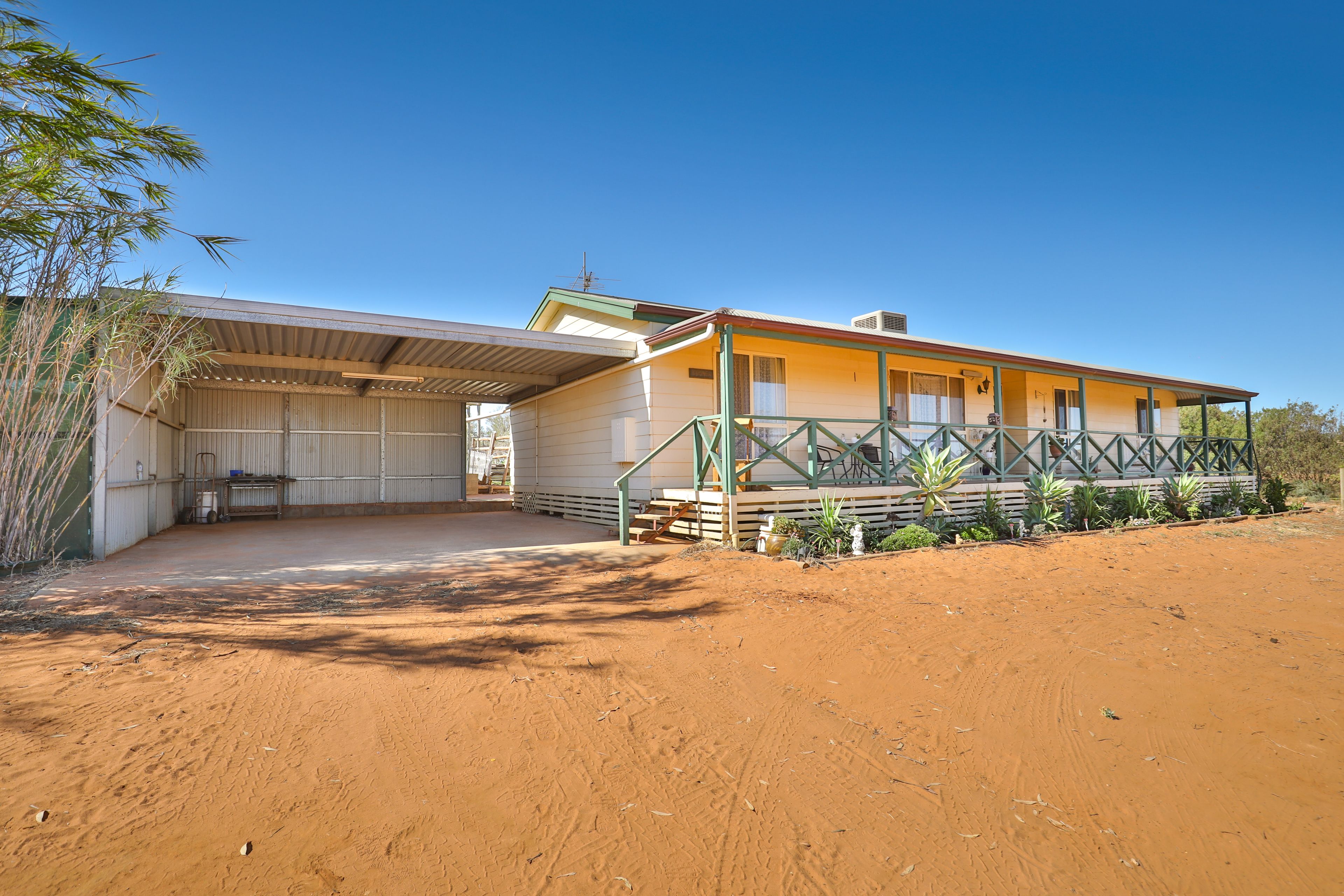 25 Kenyon Road, Red Cliffs, VIC 3496