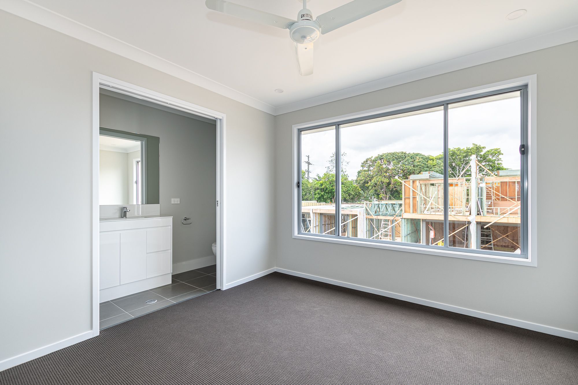 8/9 Diamond Avenue, Kallangur, QLD 4503