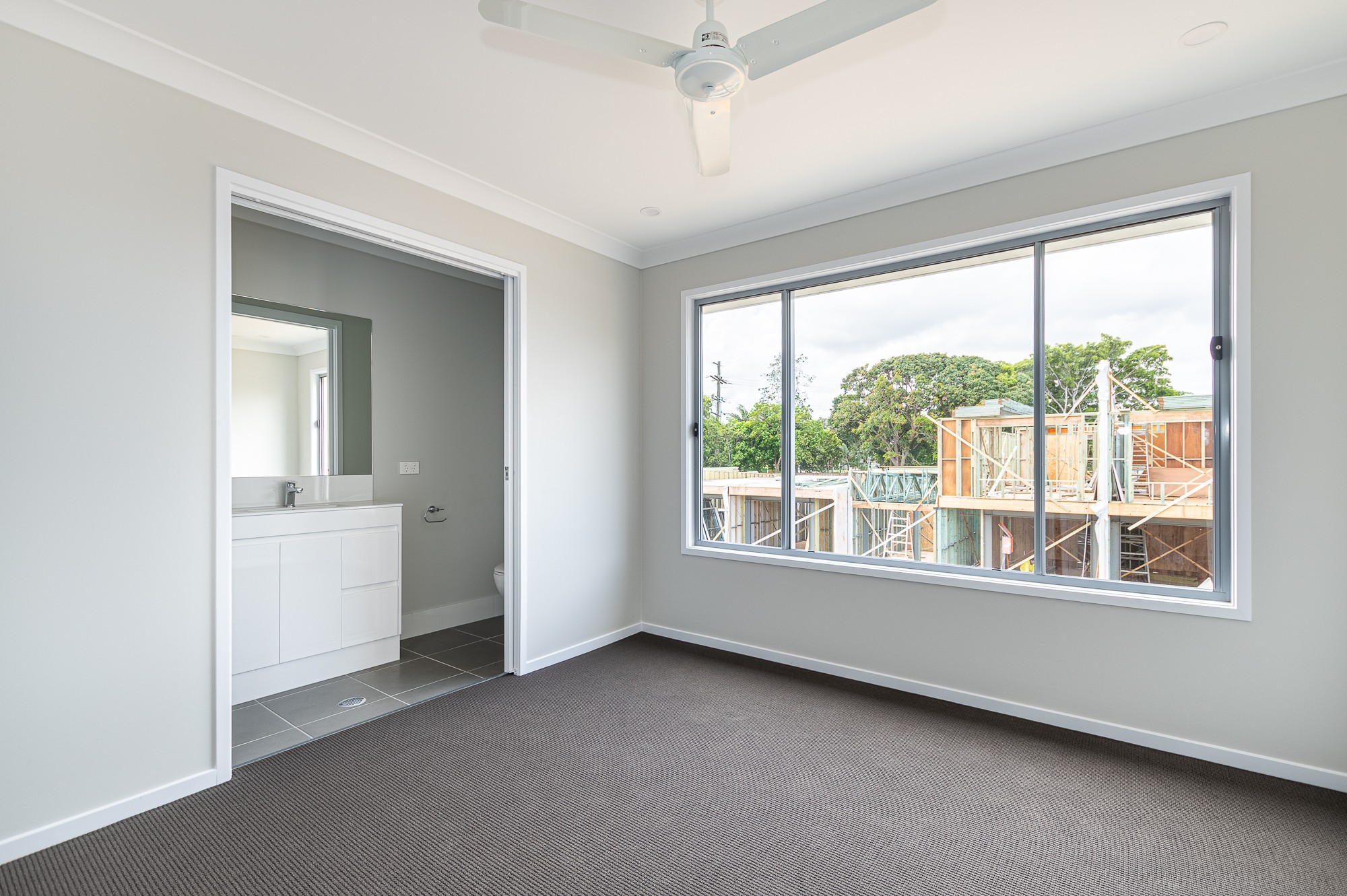 8/9 Diamond Avenue, Kallangur, QLD 4503
