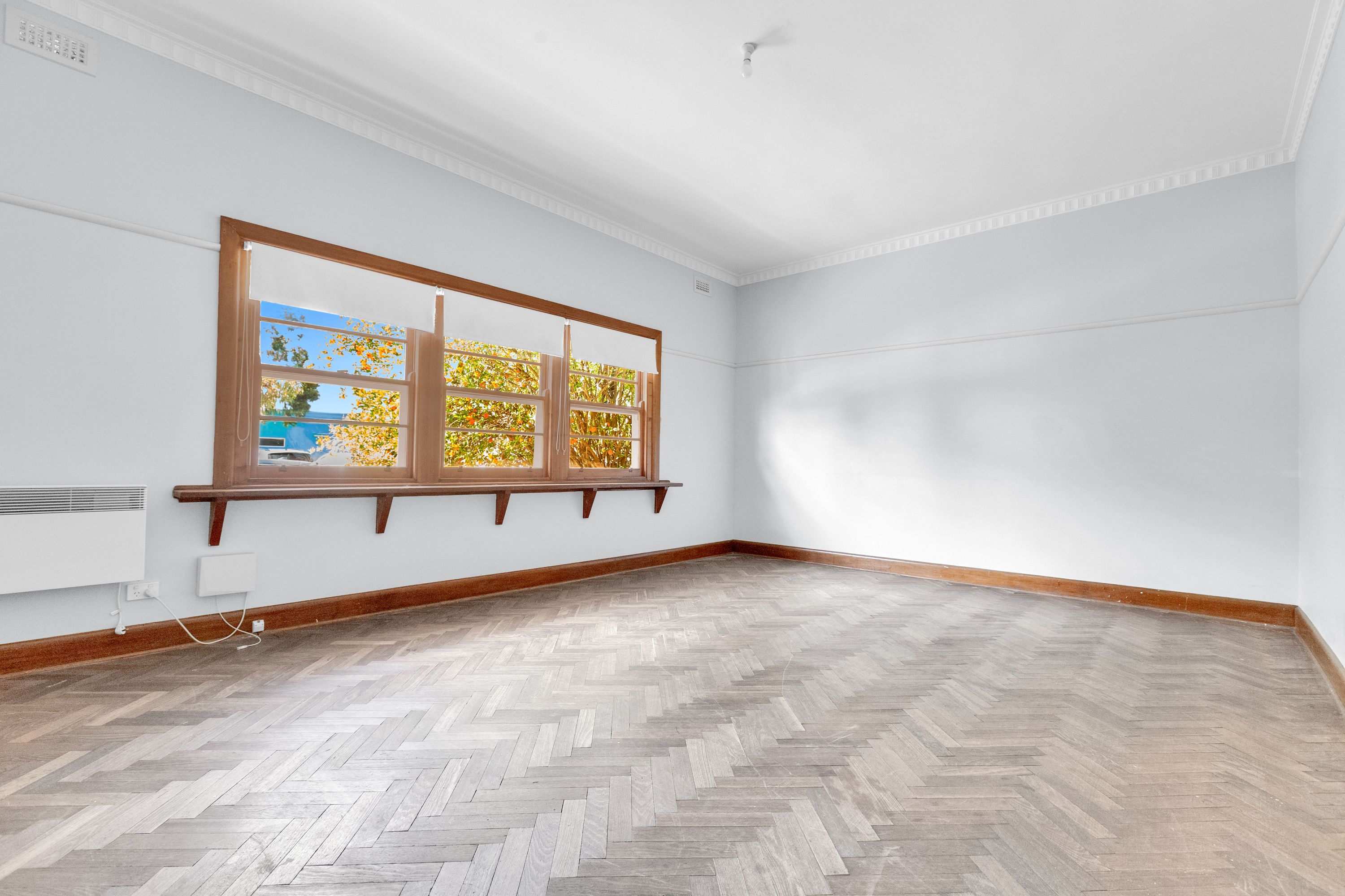 85-87 Pine Avenue — photo 5 of 16