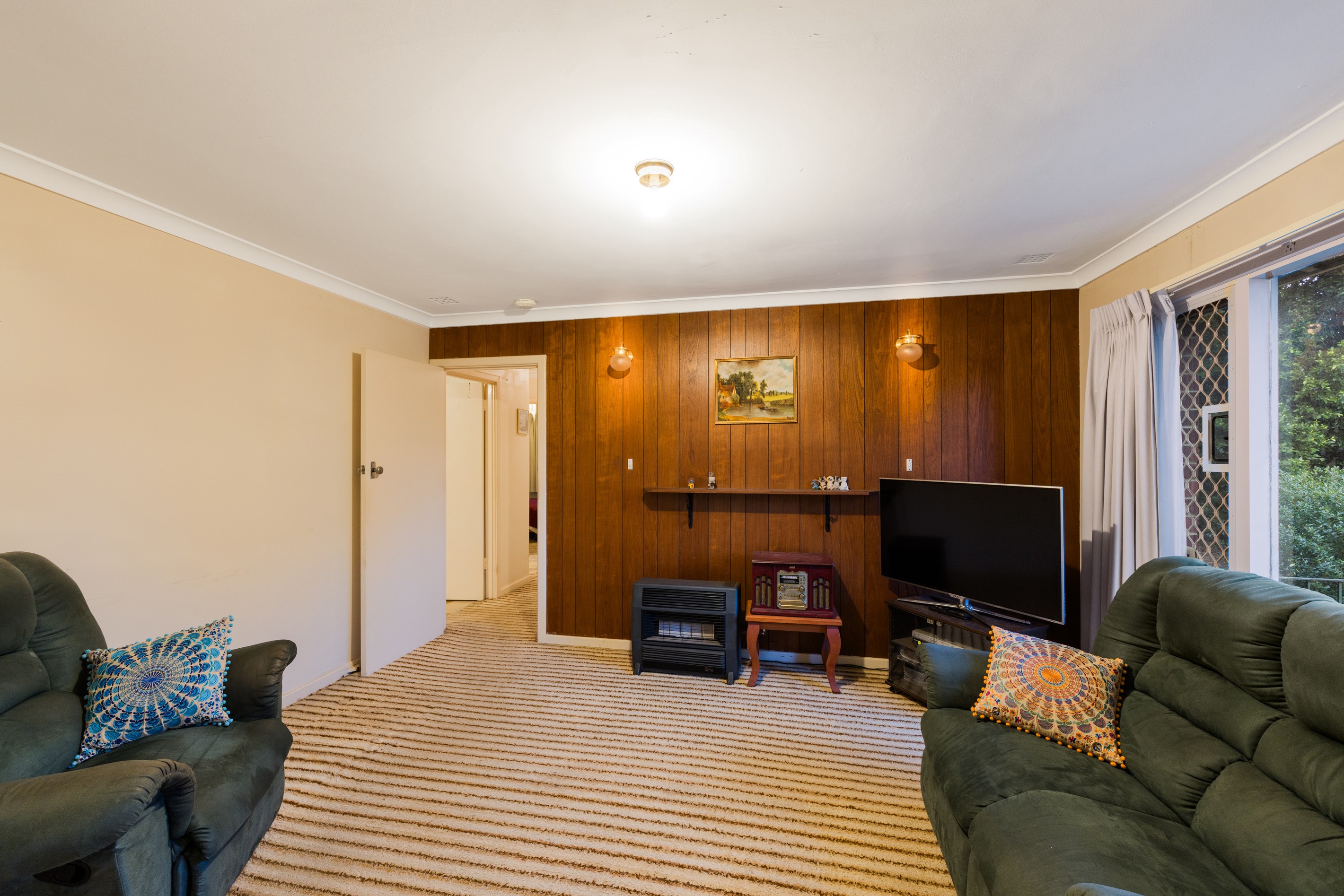 43 Hollybush Way, Kelmscott, WA 6111