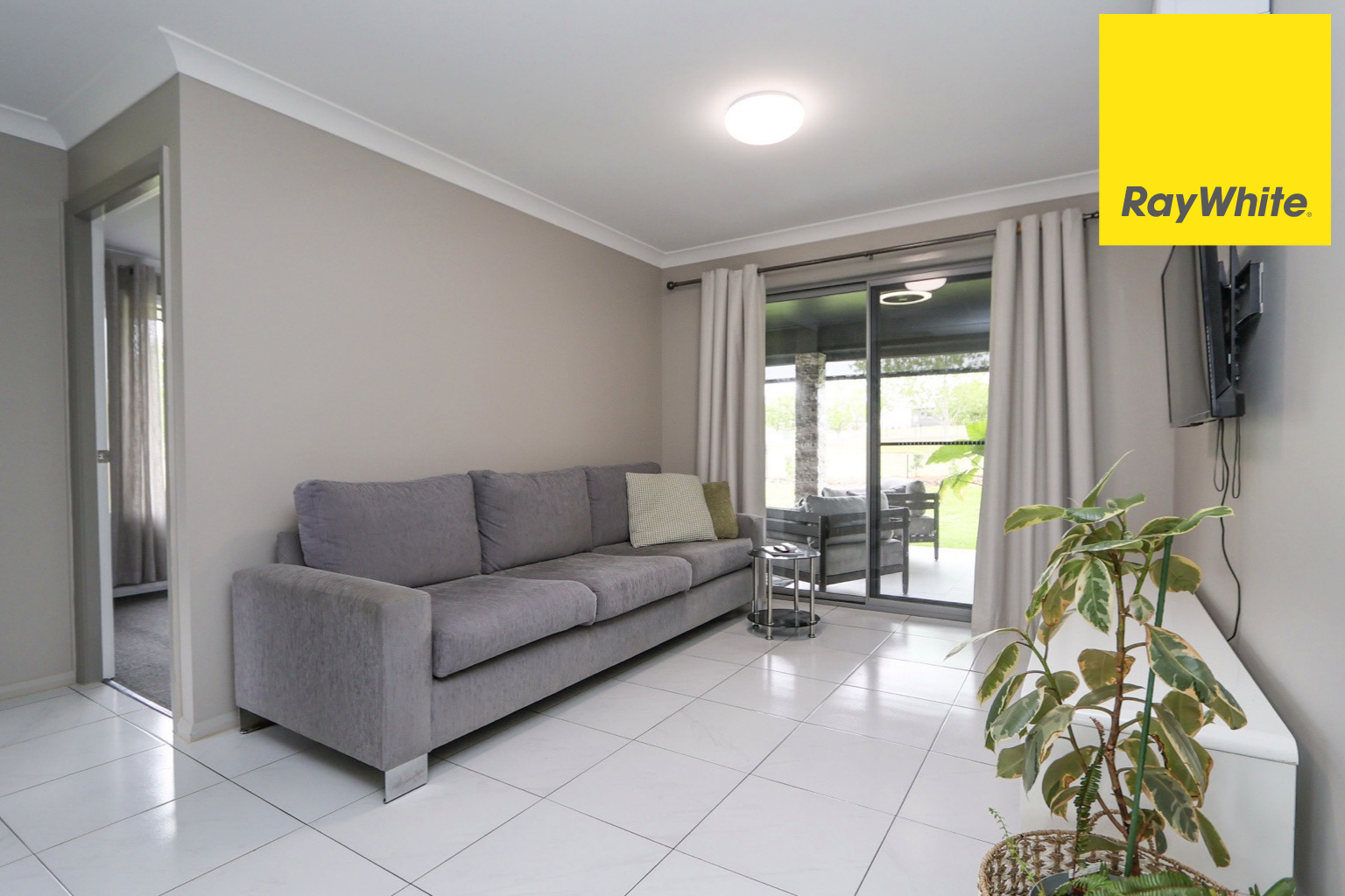 4 Talbragar Close — photo 8 of 20