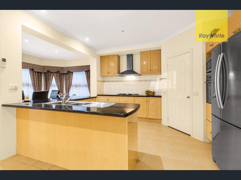 38 Reservoir Crescent, Rowville, VIC 3178