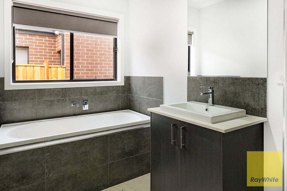 27 Selbourne Street — photo 10 of 15