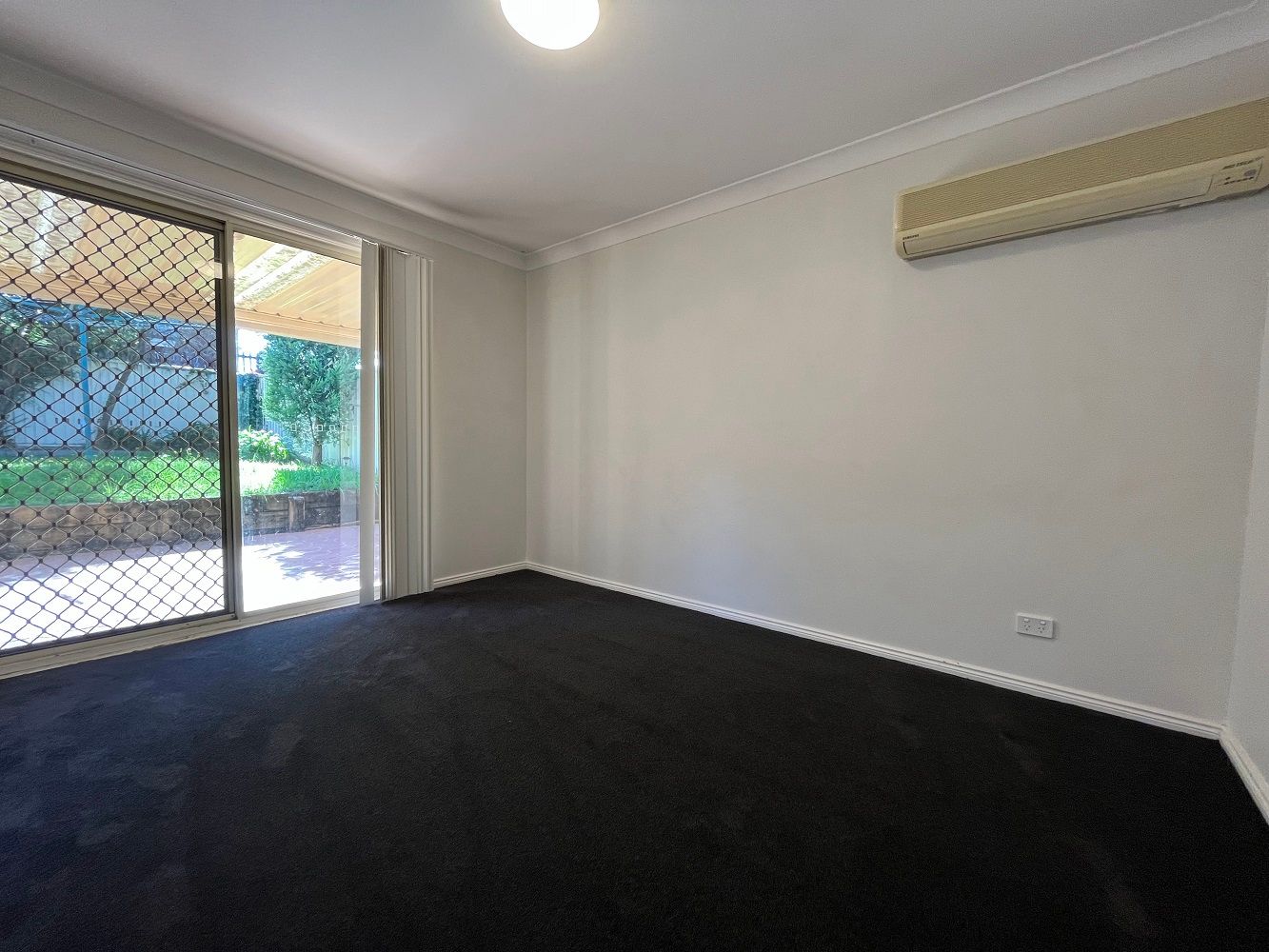 4a Valentine Place, Rosemeadow, NSW 2560