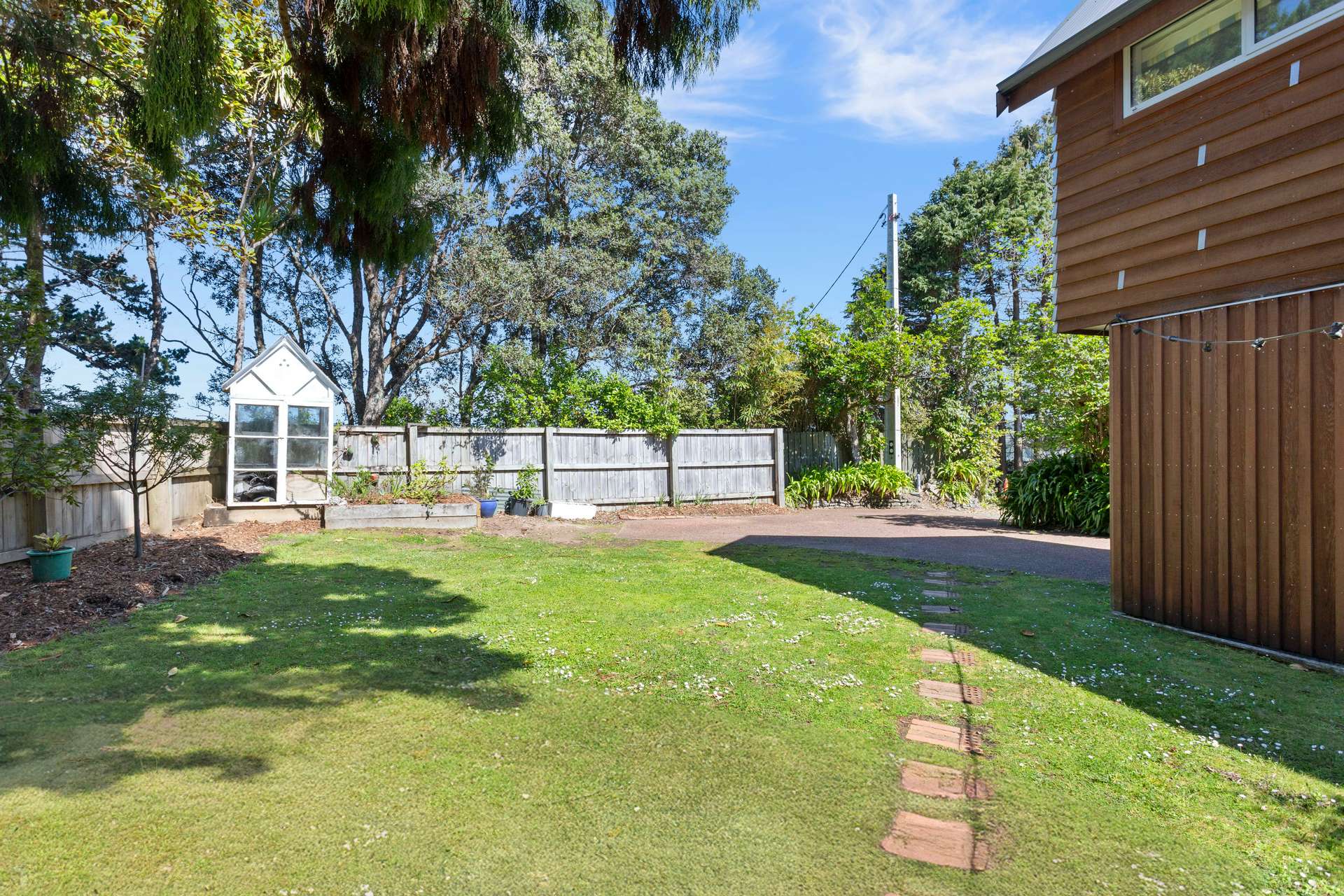 644 South Titirangi Road photo 22