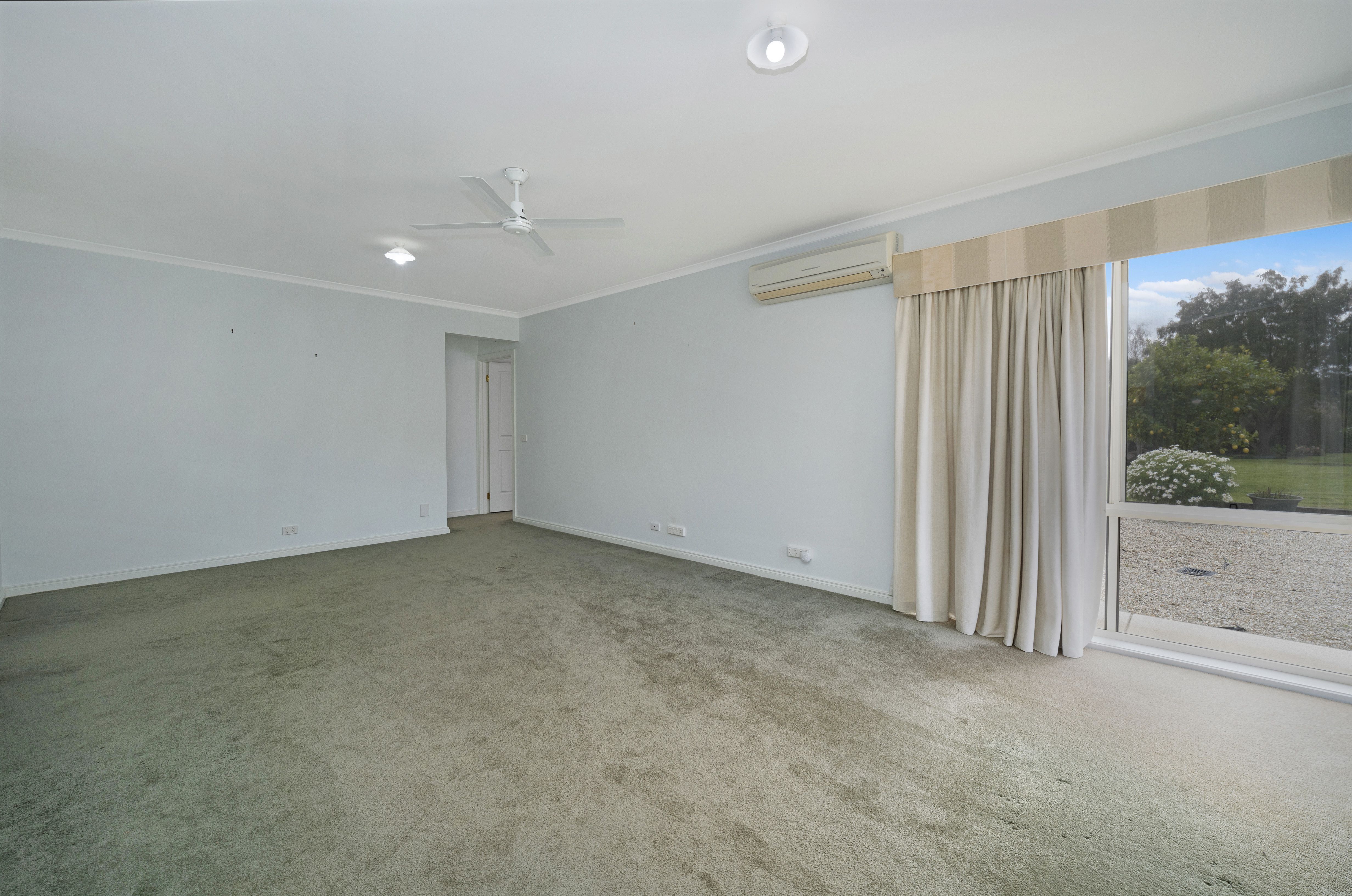 32 Jamieson Avenue — photo 6 of 14