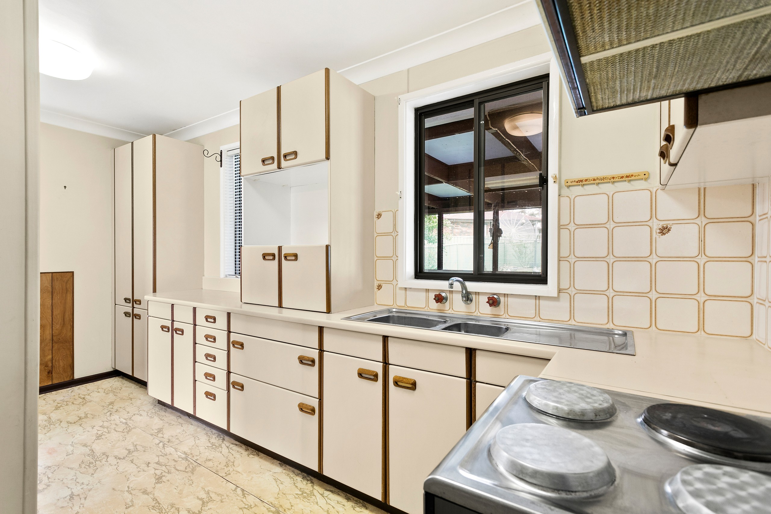 50 Queen Street, Lake Illawarra, NSW 2528